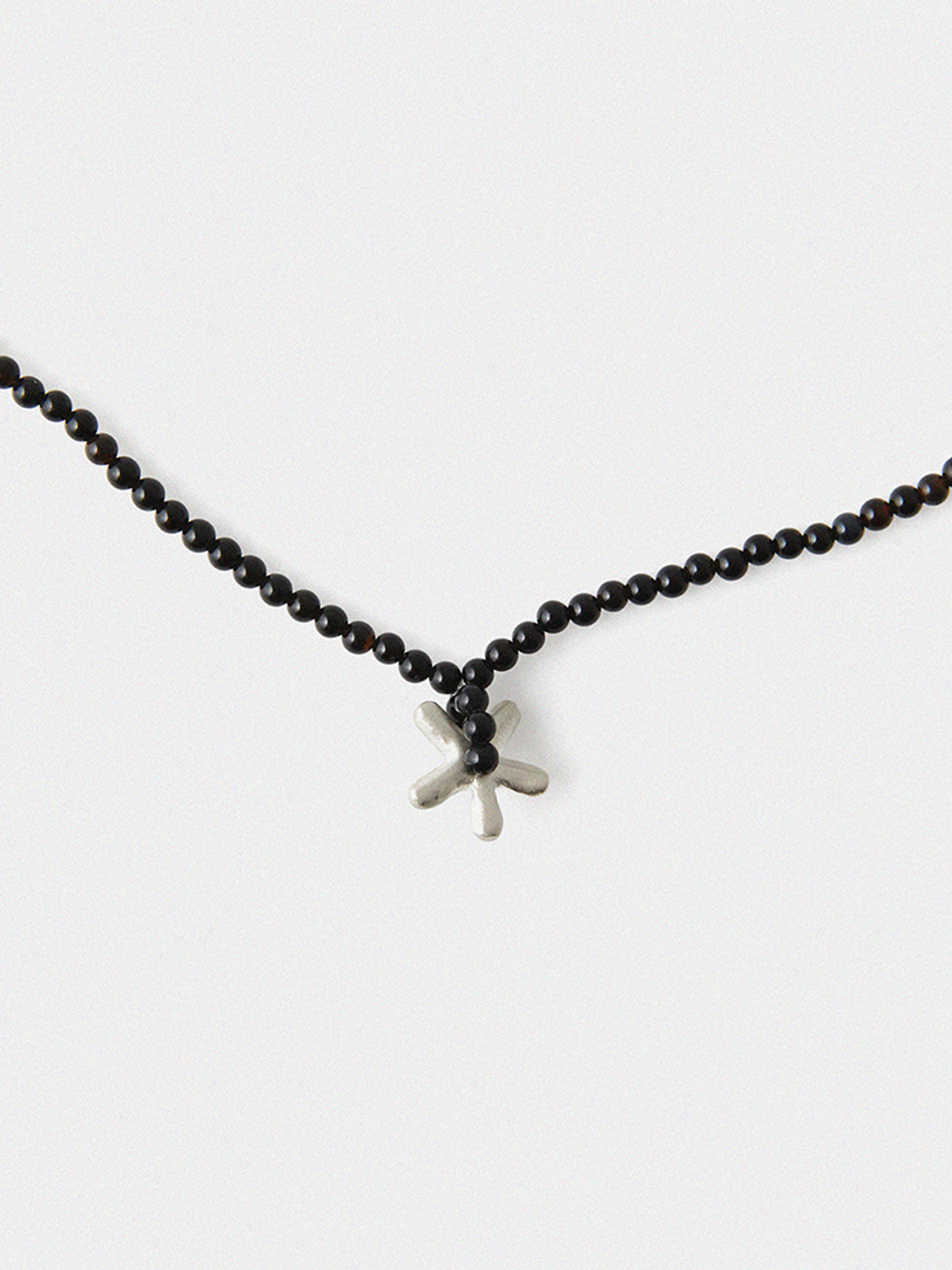 도우하브(DOUHAB) Flower bead necklace_Black