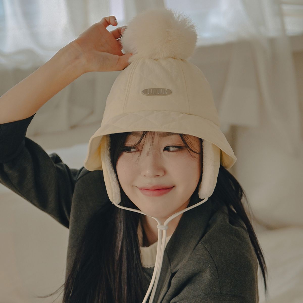 유룩(ULUK) 에션셜 퀼팅 이어머프 버킷햇_Ivory