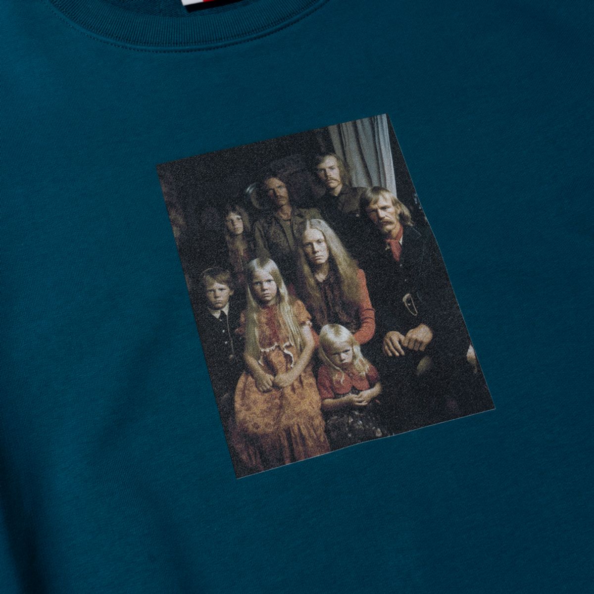 엑스트라오디너리(EXTRAORDINARY) 헤비코튼 CREEPY FAMILY DTP CREWNECK  D/GREEN
