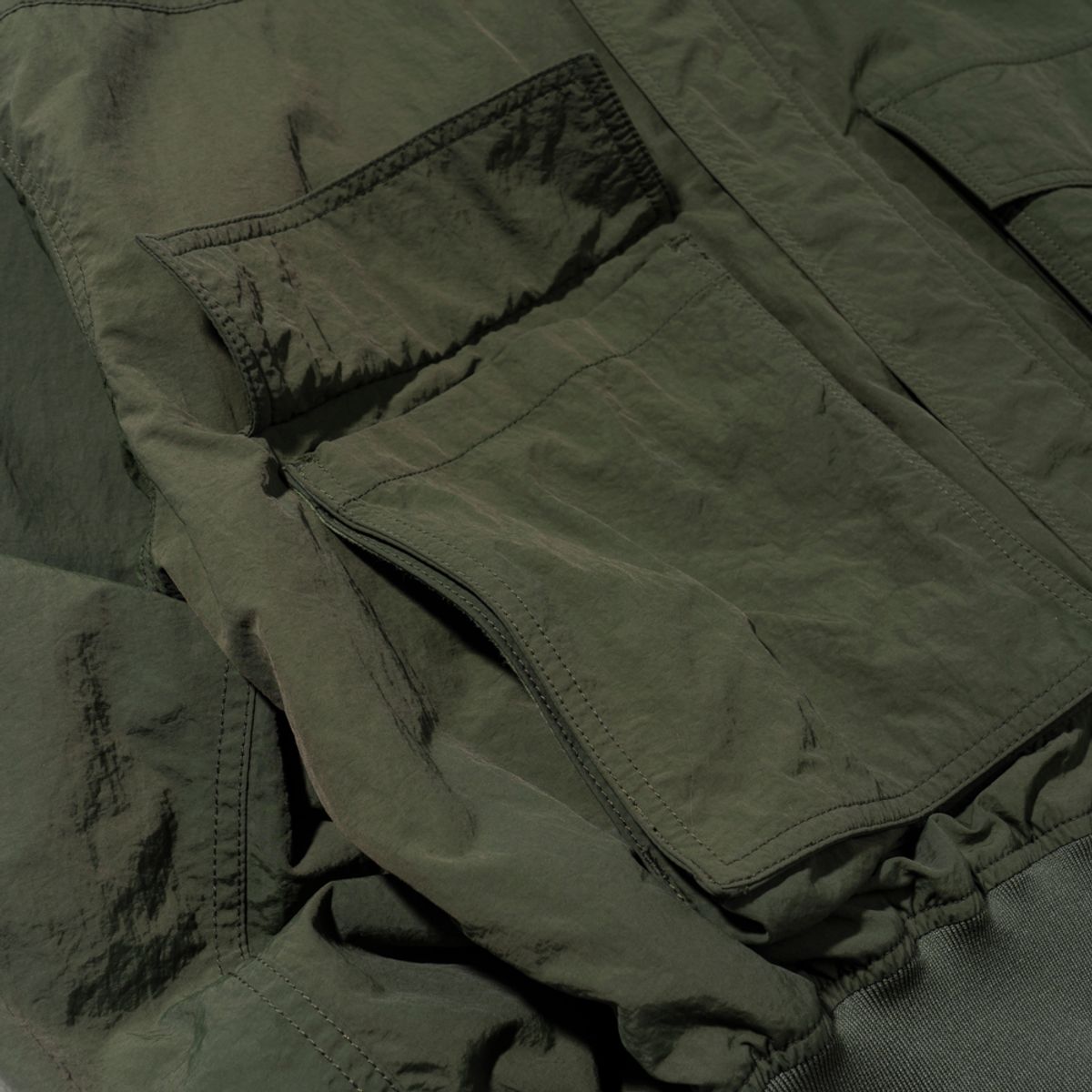 엑스트라오디너리(EXTRAORDINARY) PUCKERING POCKET JUMPER  KHAKI