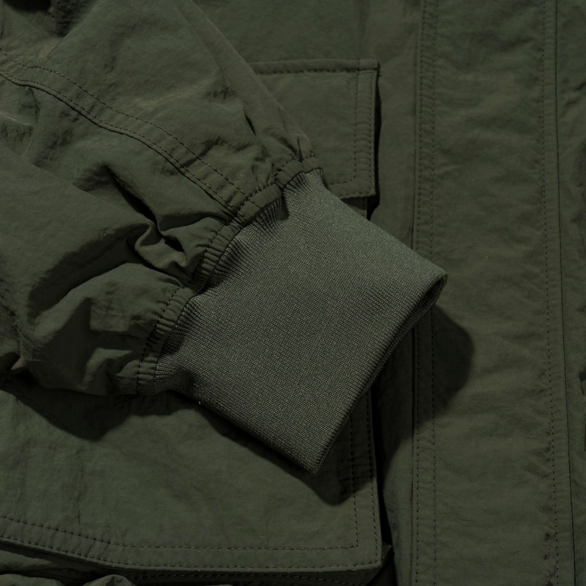 엑스트라오디너리(EXTRAORDINARY) PUCKERING POCKET JUMPER  KHAKI