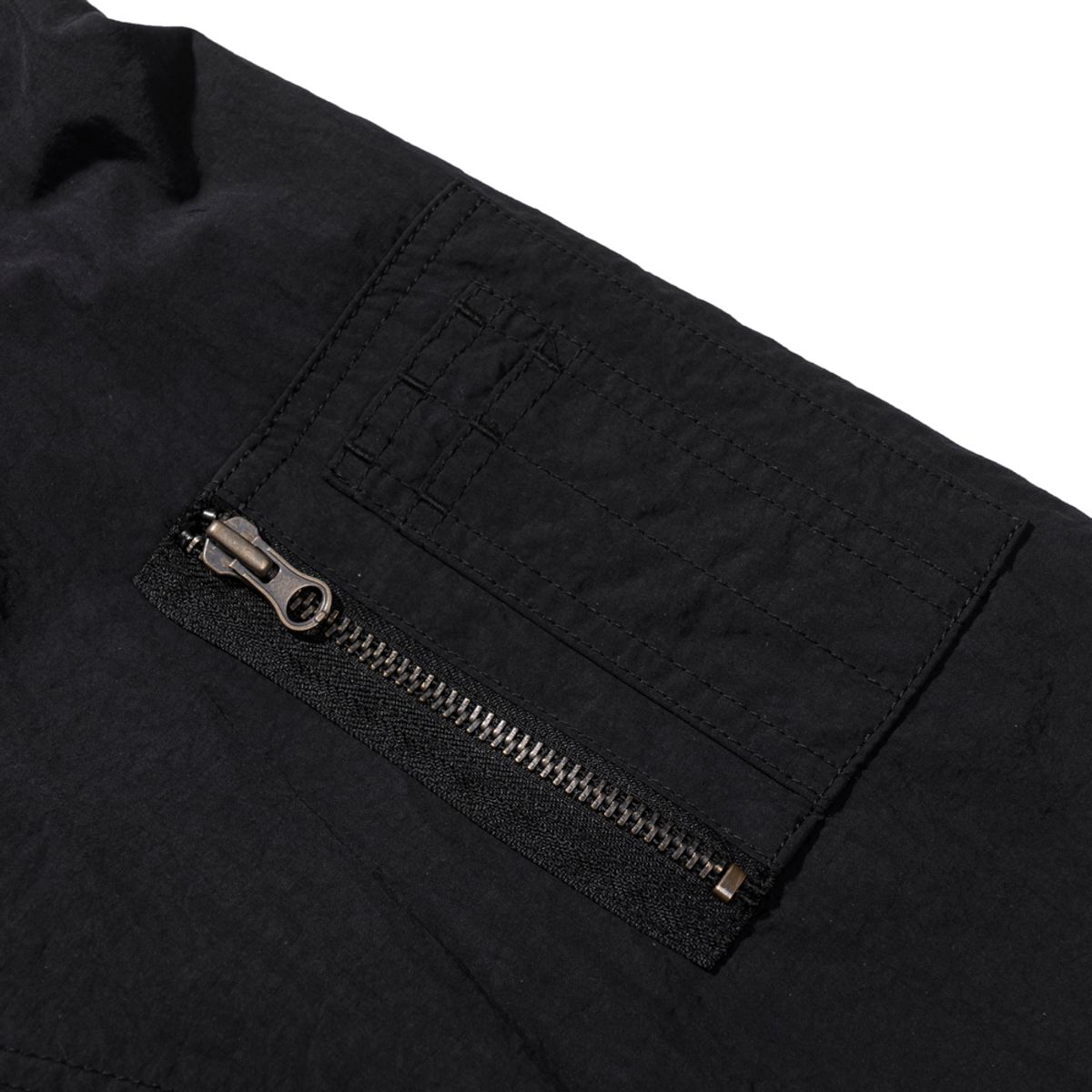 엑스트라오디너리(EXTRAORDINARY) PUCKERING POCKET JUMPER  BLACK