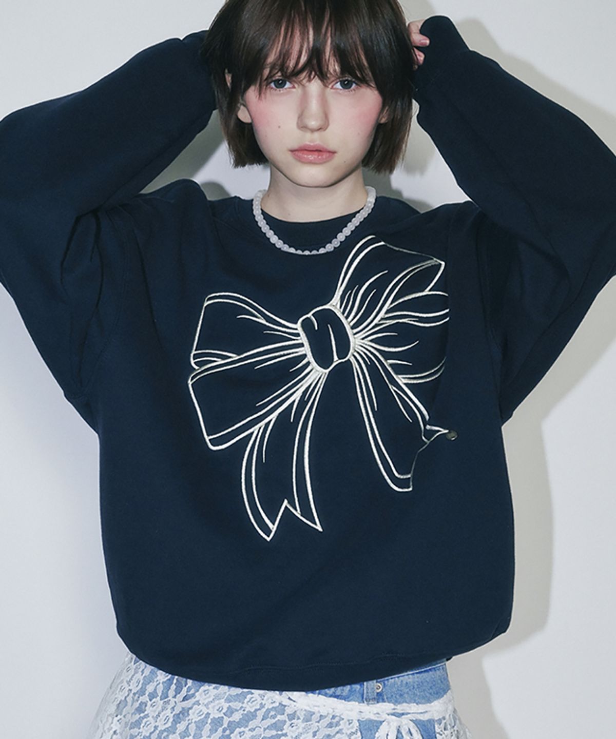 론론(RONRON) BIG RIBBON LINE SWEATSHIRT NAVY