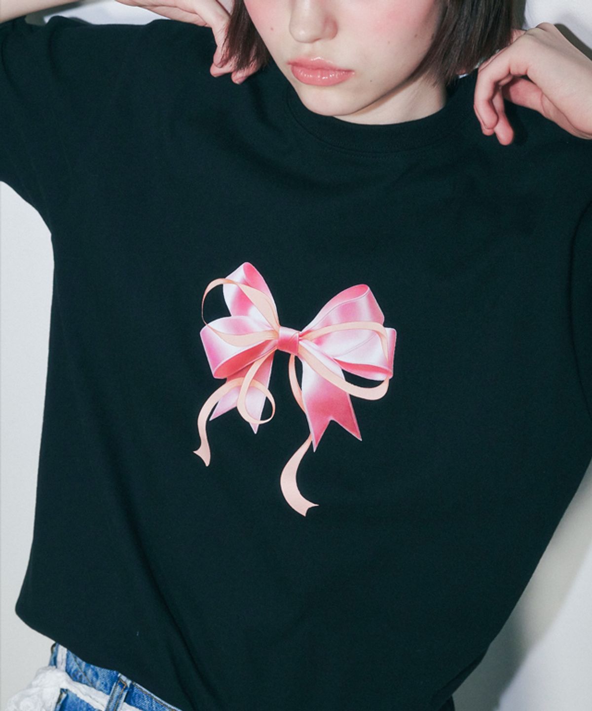 론론(RONRON) DOUBLE RIBBON BASIC FIT T SHIRT BLACK PINK