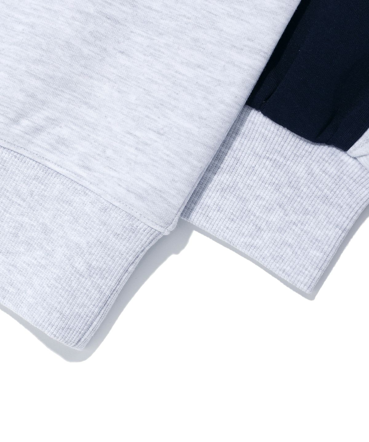 벙커버스터(BUNKERBUSTER) 로고 저지 맨투맨 LIGHT GREY (MO1TU043-071)