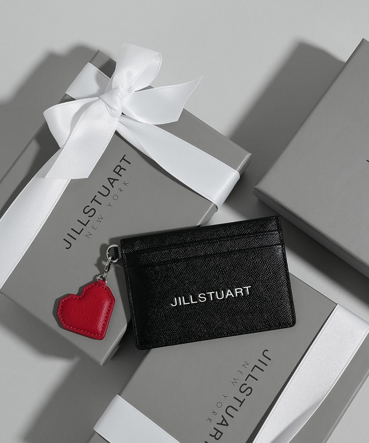 질스튜어트액세서리(JILLSTUART ACC) [PAPER] 로고 포인트 소가죽 카드지갑 2color