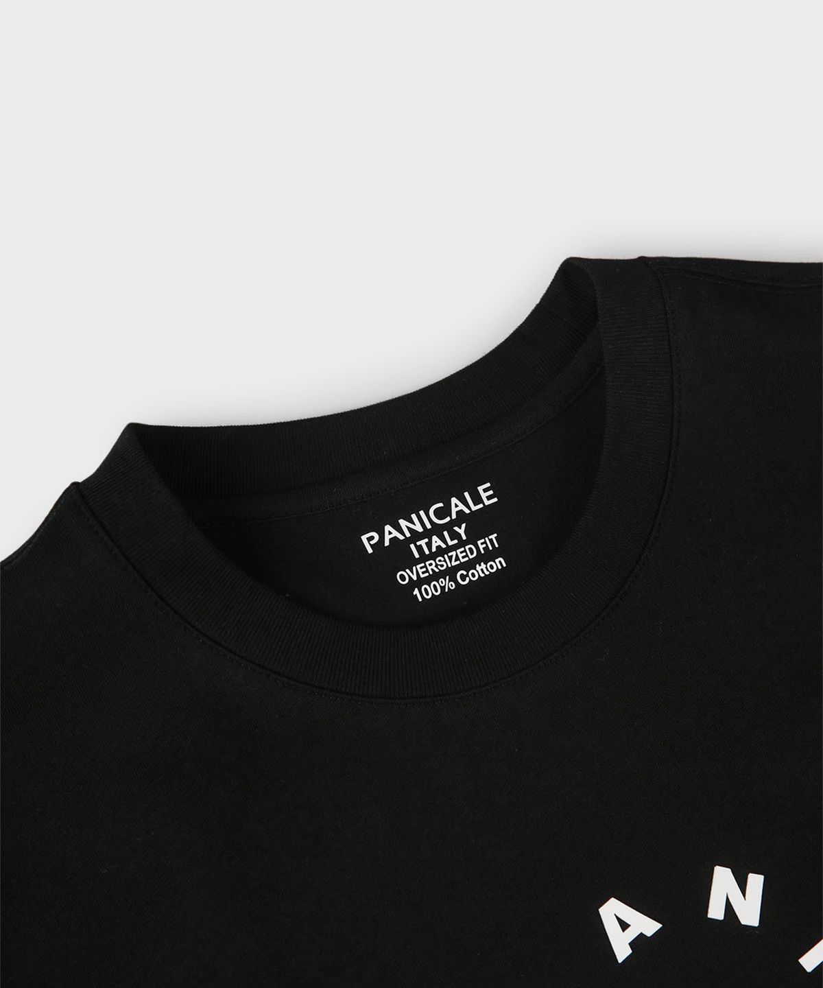 빠니깔레(PANICALE) 블랙 로고 반팔 티셔츠