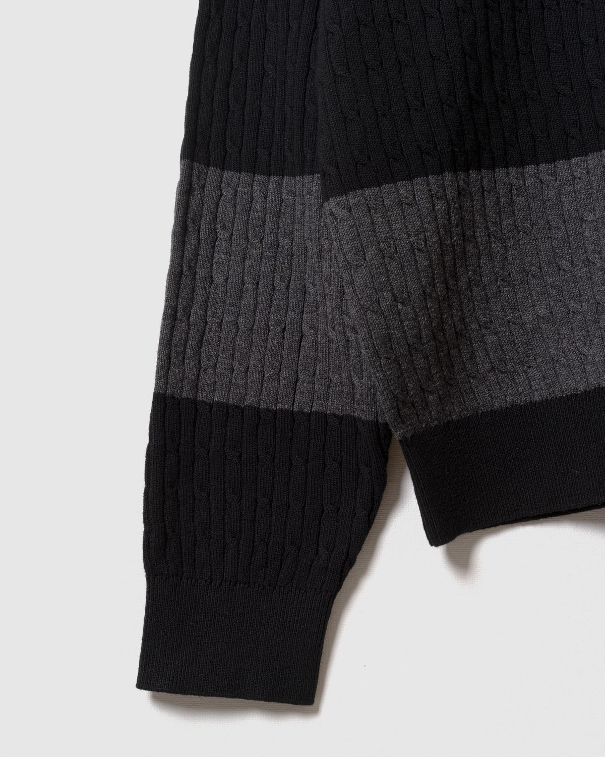 포커페이스(POKERFACE) CABLE RUGBY KNIT BLACK/CHARCOAL