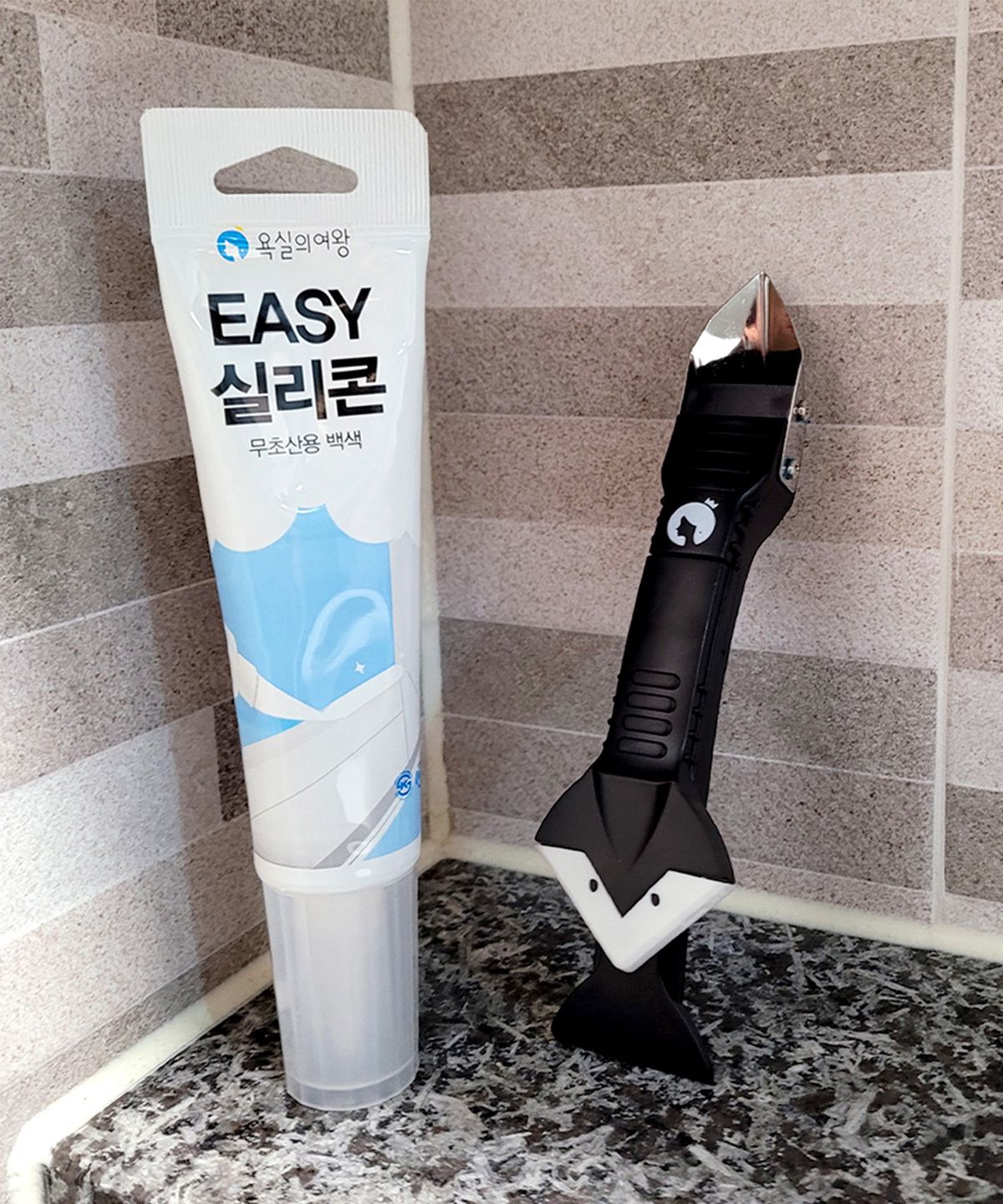 욕실의여왕(BATH QUEEN) 후딱헤라 실리콘 스크래퍼 + 이지실리콘