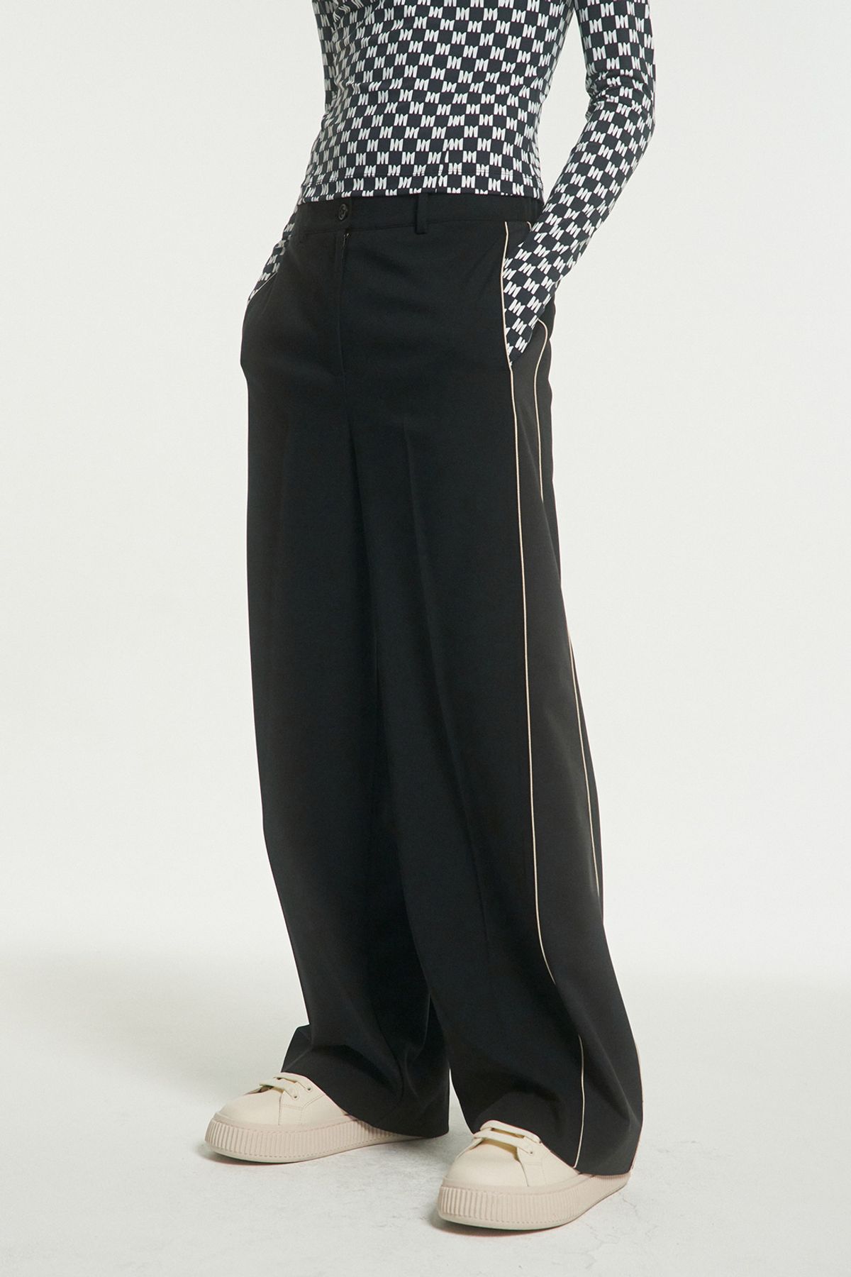 메아(MEA) STRETCH TAILORED TROUSERS [BLACK]