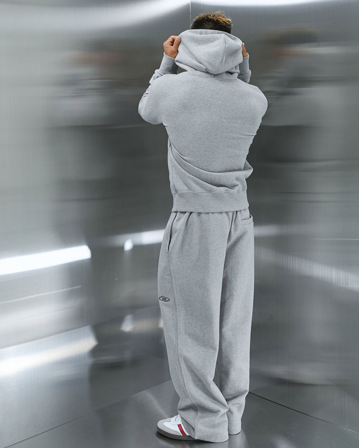본투윈(BORN TO WIN) BORNTOWIN PATCH MUSCLE FIT HOODIE [MELANGE GREY]