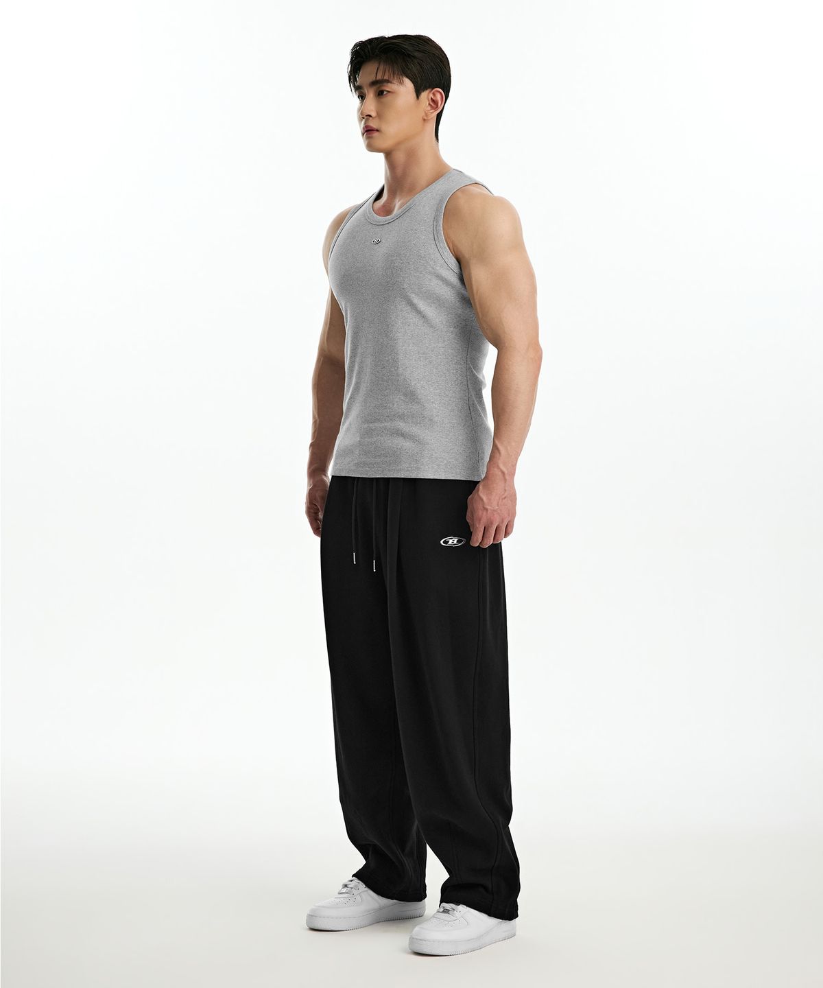 본투윈(BORN TO WIN) B PENDANT RIBBED SLEEVELESS [MELANGE GREY]