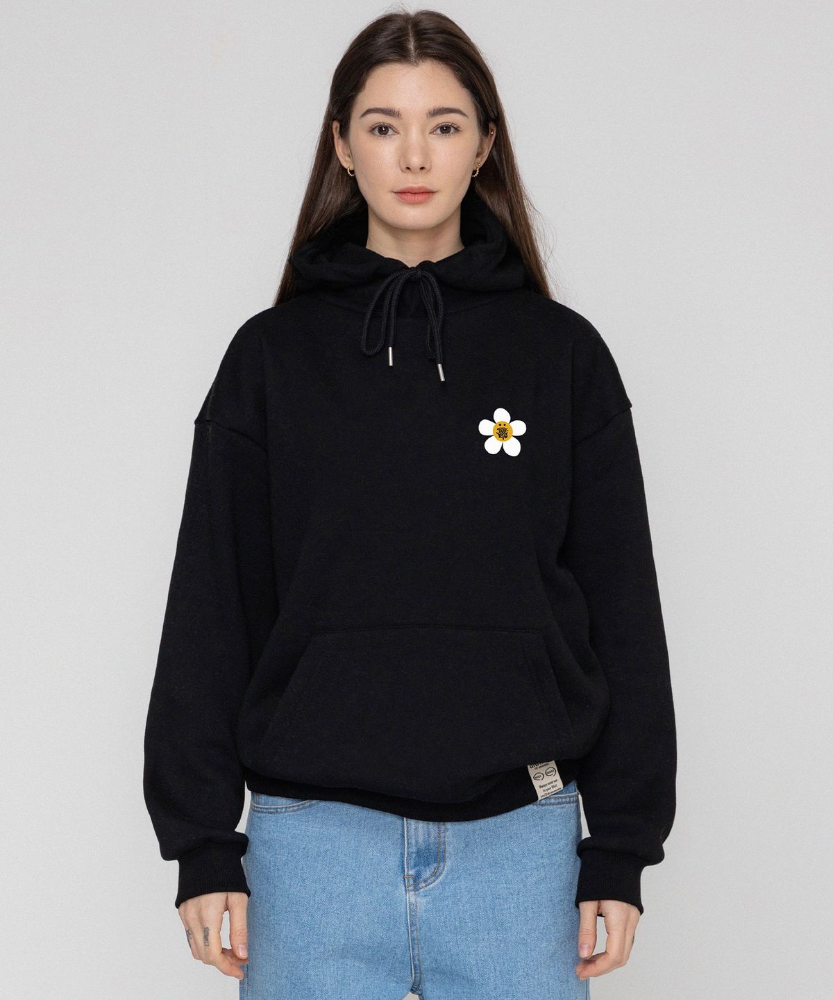 그레이버(GRAVER) [UNISEX]TYL 스몰 플라워 도트 스마일 후드티_블랙