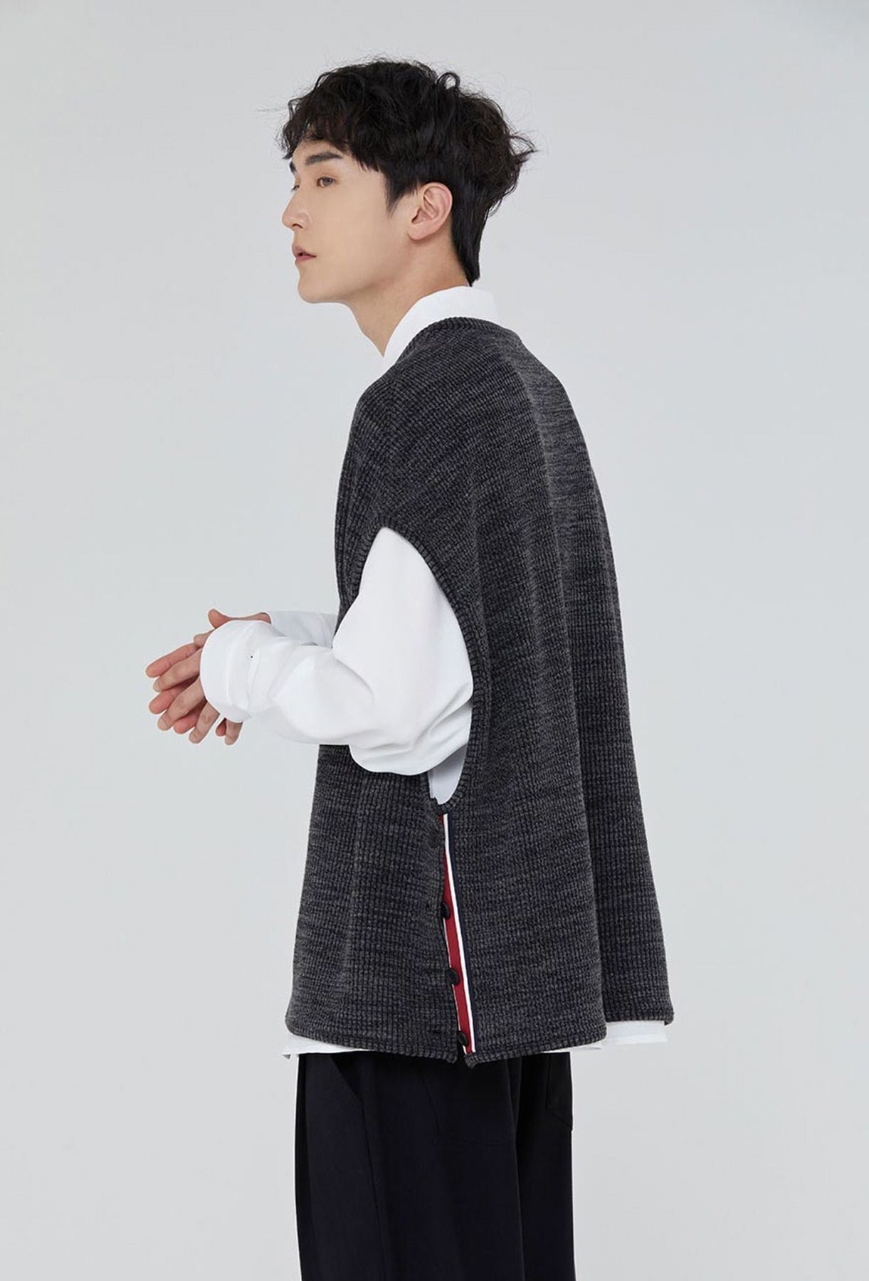 【ROMANTIC CROWN】22SS★ FOREST KNIT VEST MUSINSA | ROMANTIC CROWN Outlet SIDE OPEN KNIT VEST-CHARCOAL