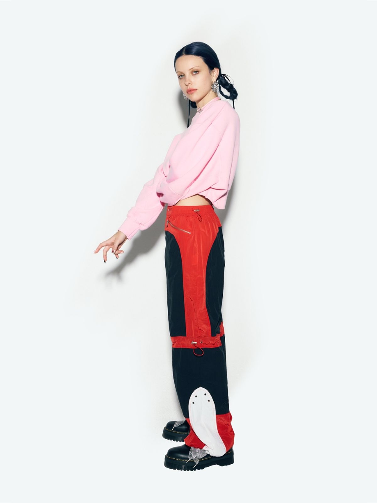 에즈이프 캘리(ASIF CALIE) CROP SWEATSHIRT PINK