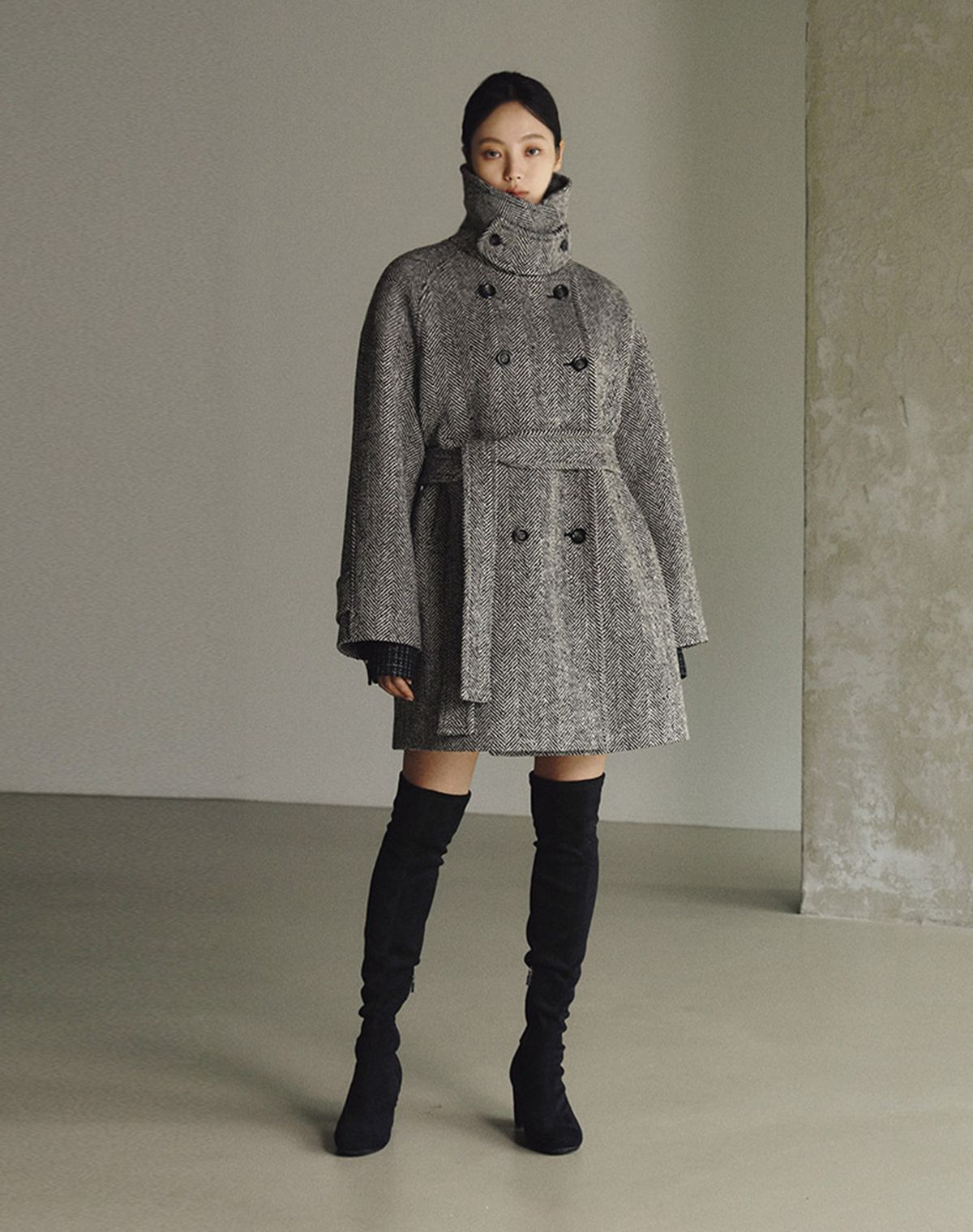 지에마르(GIEMAR) HERRINGBONE WOOL HALF COAT 헤링본 울 하프코트