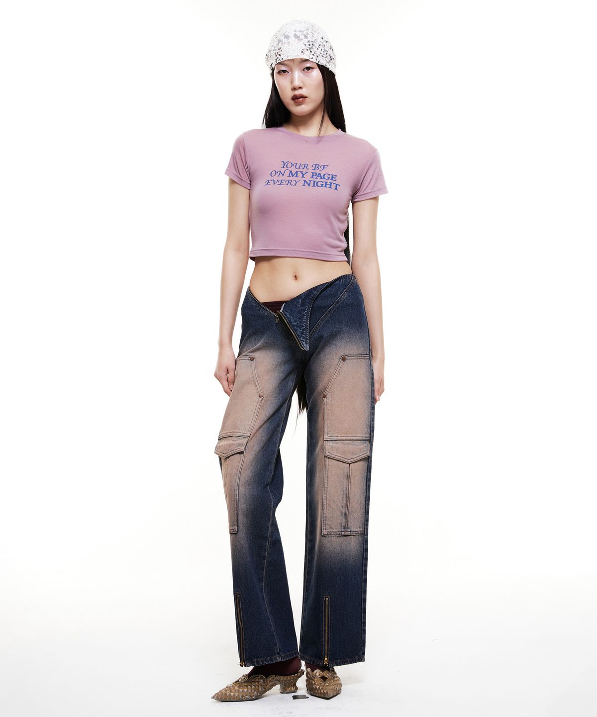 배디(BADEE) Lettering Crop Top Dusty Pink