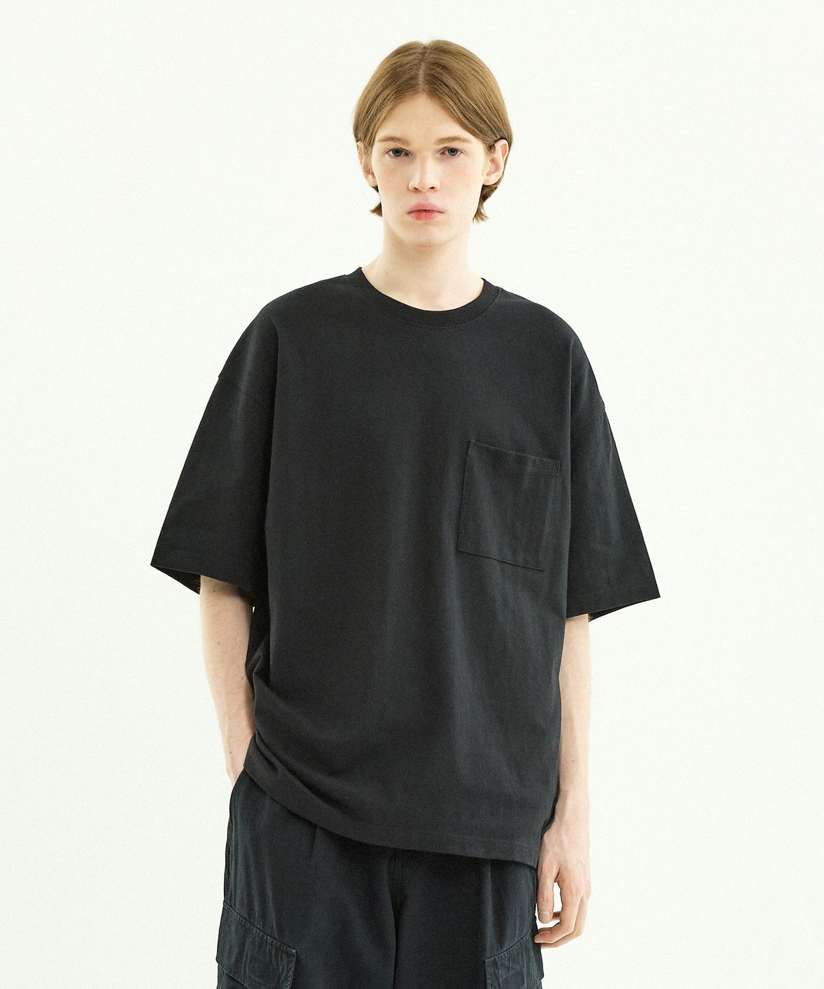 미니멀프로젝트(MINIMALPROJECT) 로버스트 헤비 포켓 반팔티셔츠 MST154 [BLACK]