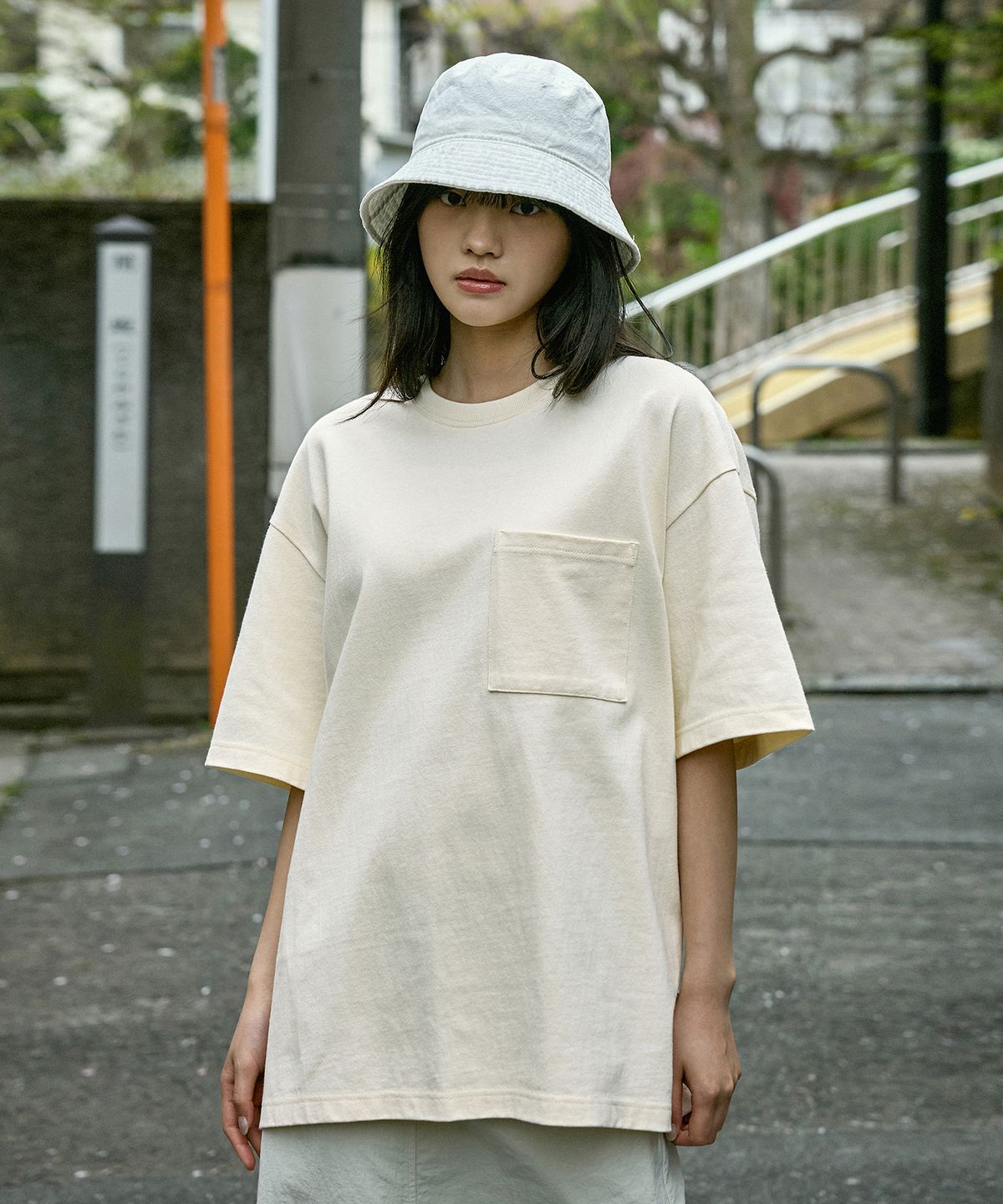 미니멀프로젝트(MINIMALPROJECT) 로버스트 헤비 포켓 반팔티셔츠 MST154 [IVORY]
