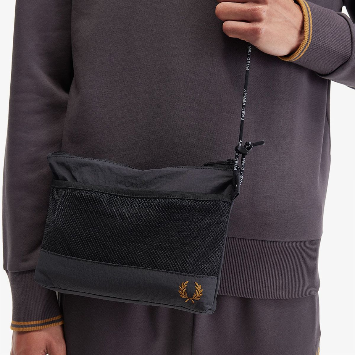 프레드페리(FRED PERRY) 크링클 나일론 메쉬 사코슈 백(297) CFPU2417287-297