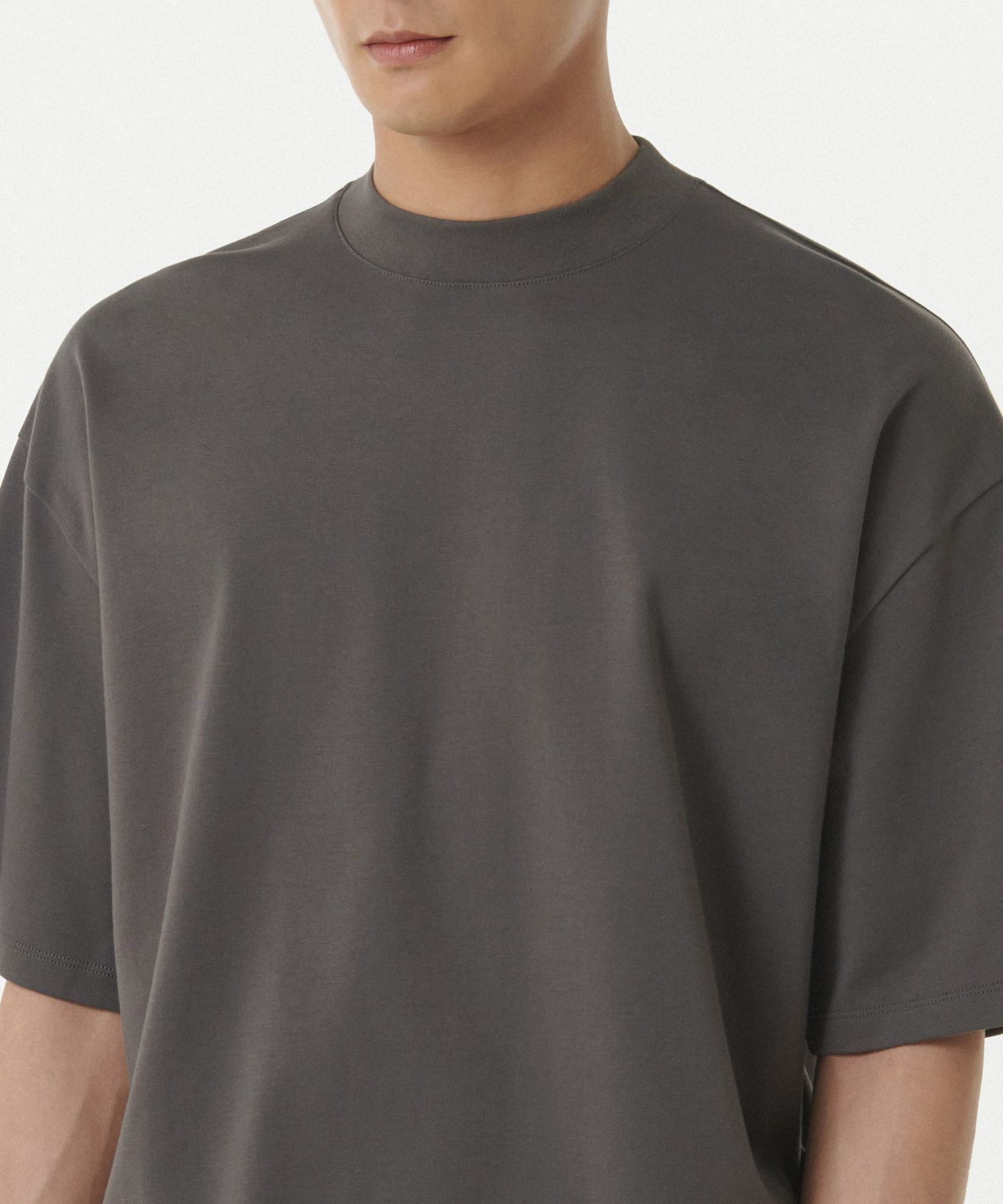 Tシャツ・カットソー *MUSINSA STANDARD* Oversized Mock Neck T-Shirt Grayish Beige MUSINSA | MUSINSA STANDARD Oversized Mock Neck T-Shirt