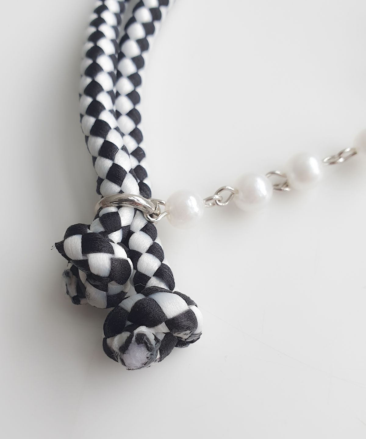 바이브(BYBE) MIX PEARL BRACELET