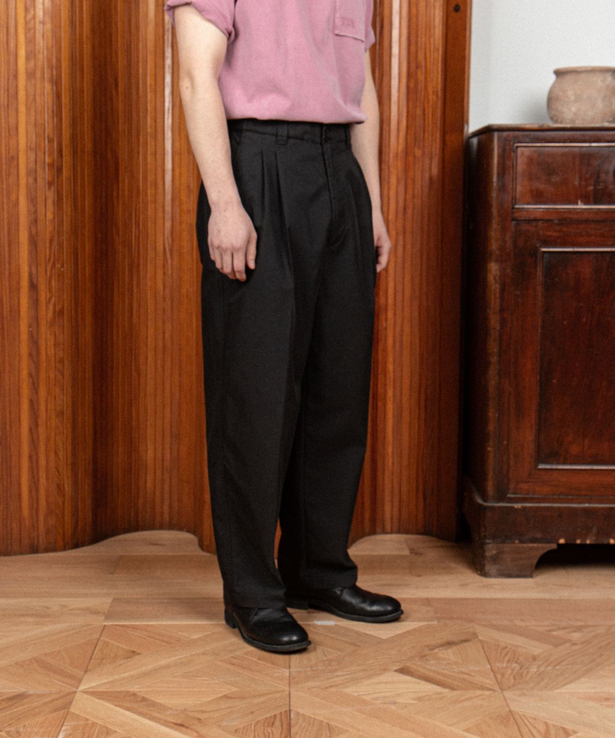 비헤비어(BEHEAVYER) OFFICER PANTS black