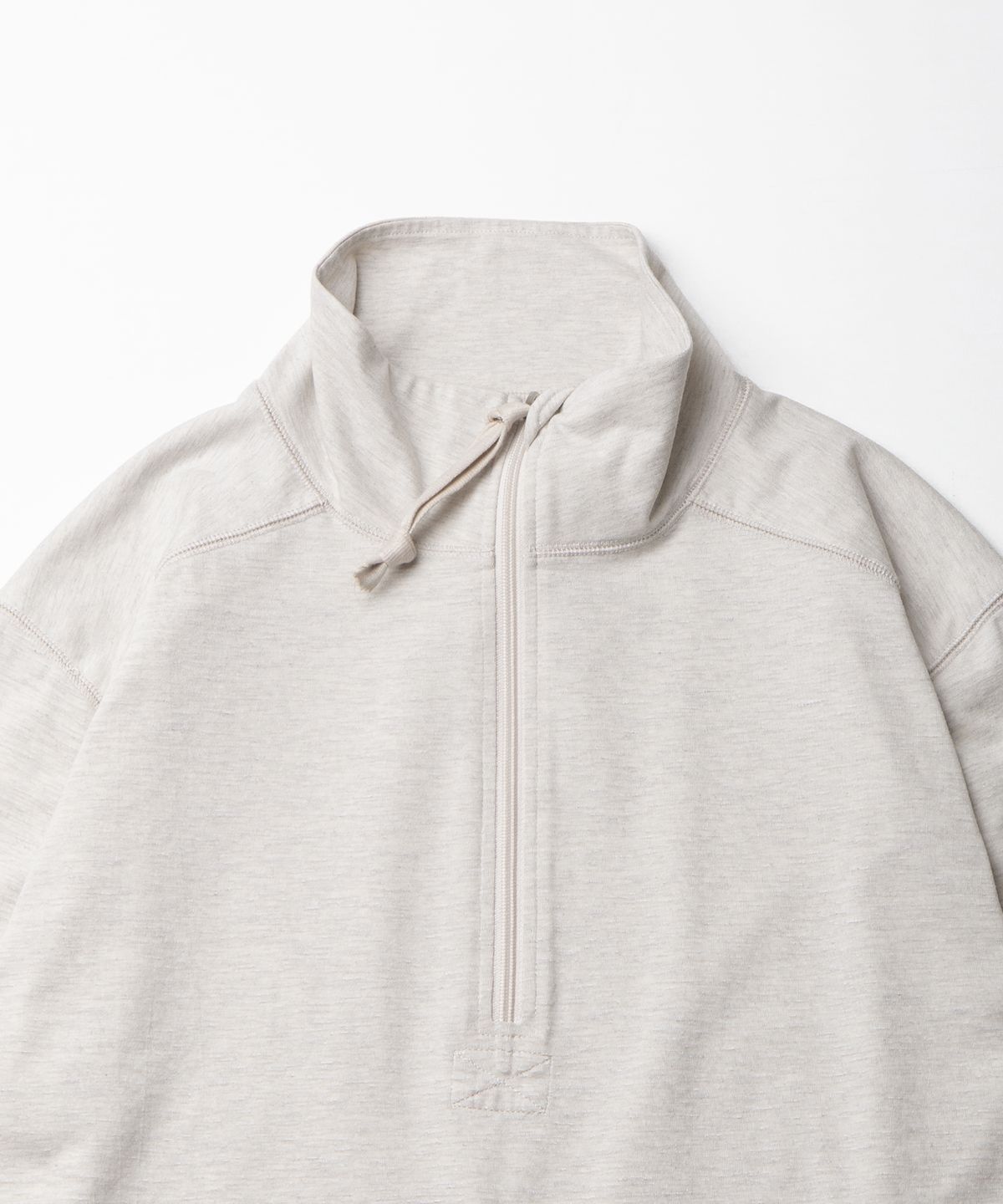 비헤비어(BEHEAVYER) ECWCS LV.2 HALF ZIP UP melange ivory
