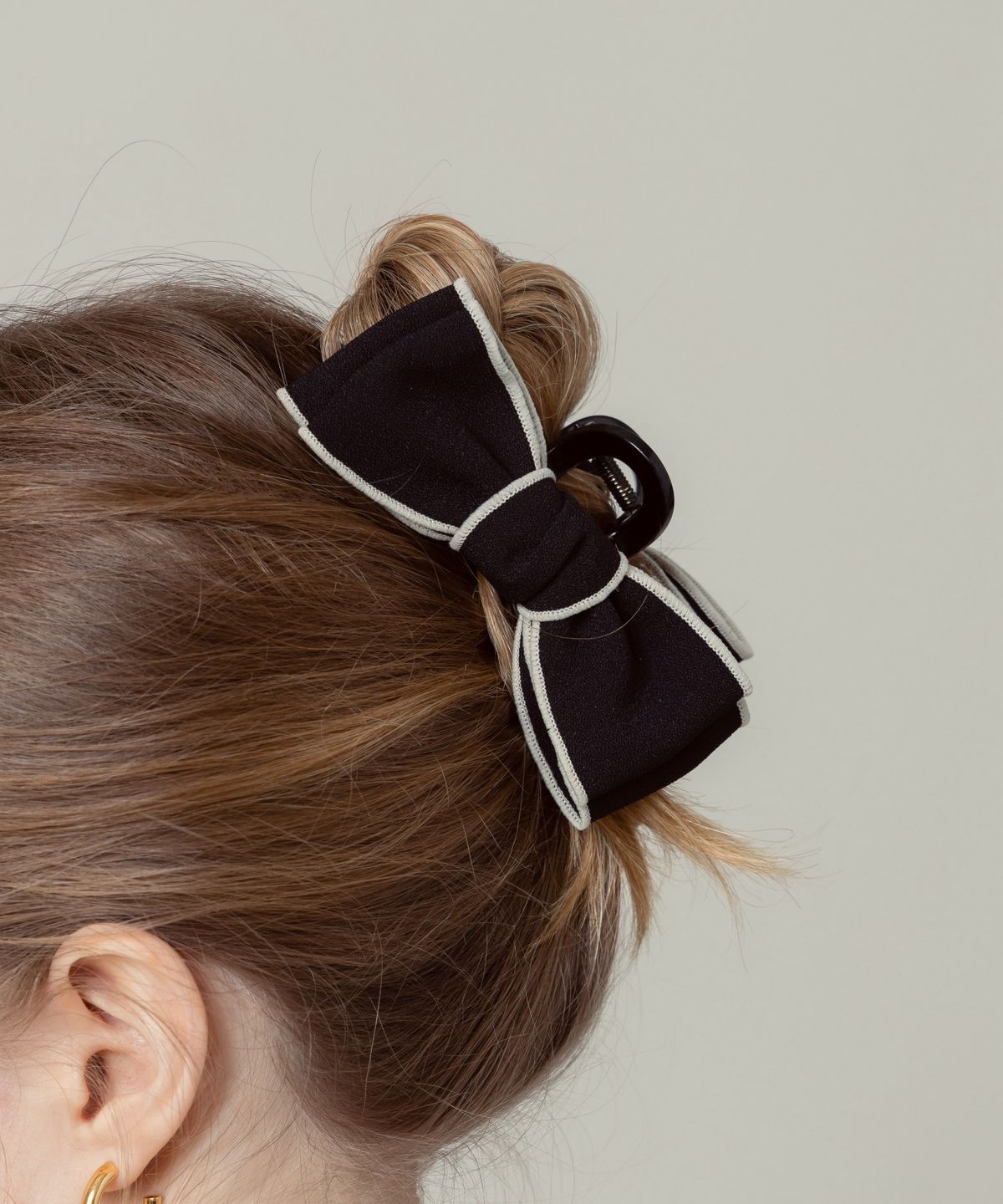 릴리코리(LILYKORI) Black Romantic Ribbon Hair Claw