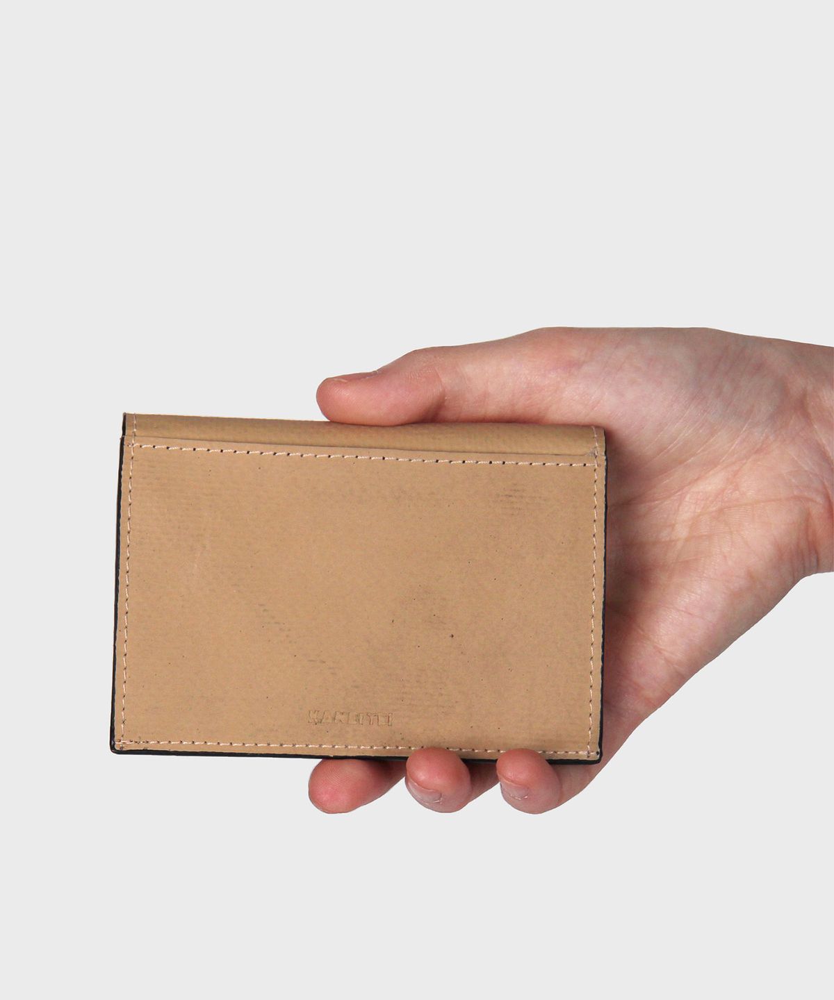 카네이테이(KANEITEI) OM BUTTON STUD WALLET (BEIGE) / UPCYCLED