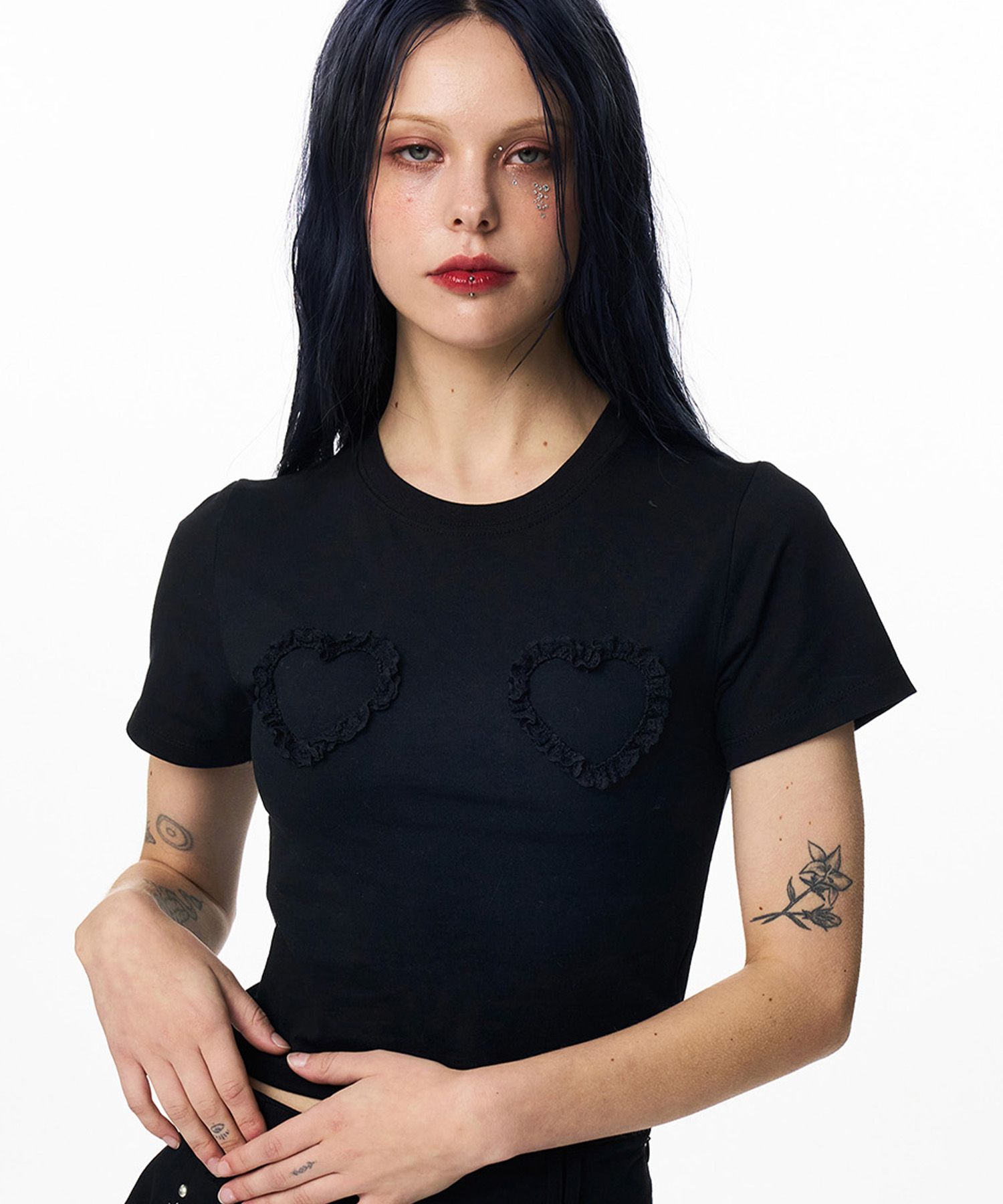 ★ILLIGO★ Heart Lace Fitted Crop T-Shirt Black MUSINSA公式 | ILLIGO Heart Lace Fitted Crop T-Shirt Black