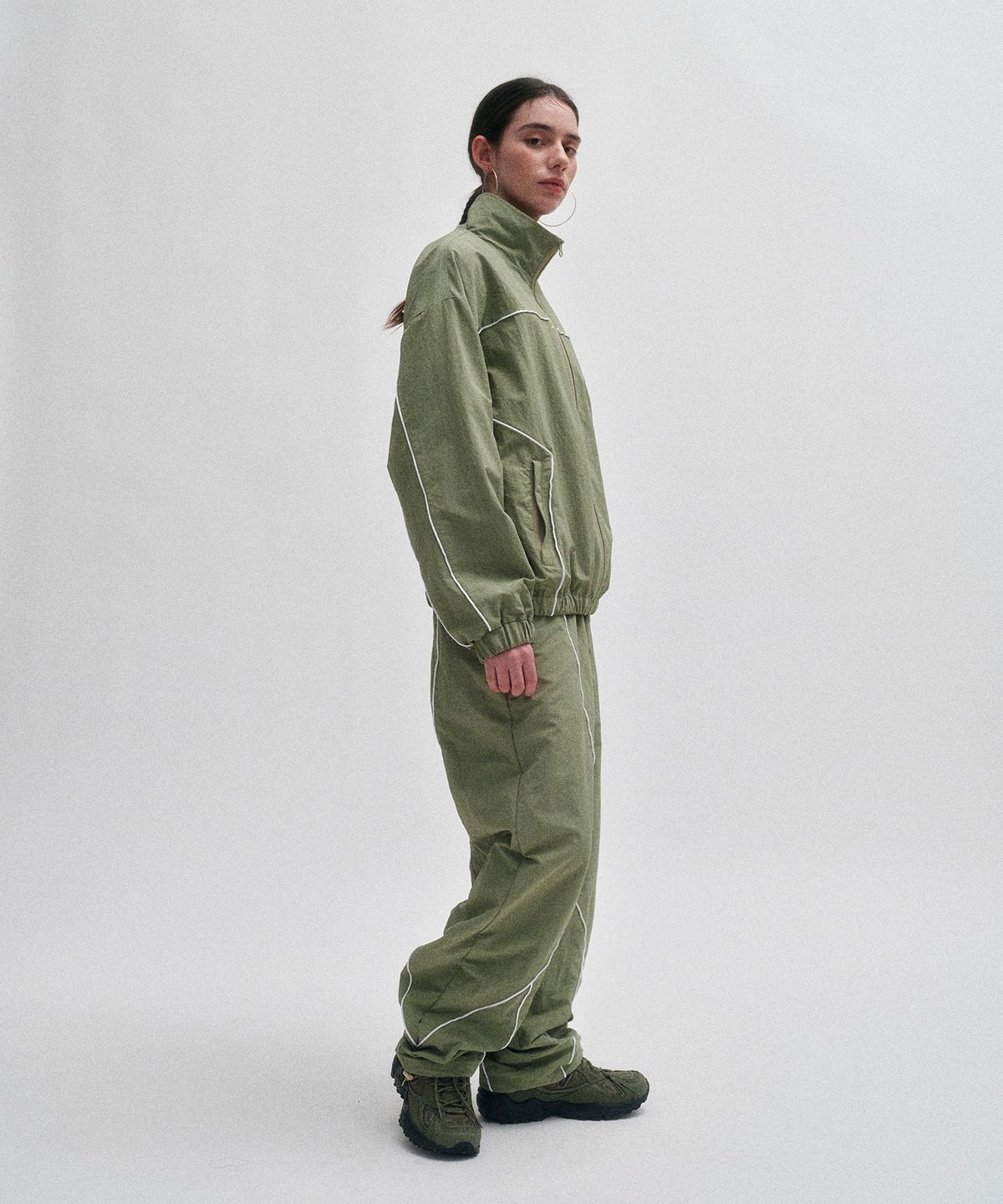 리트리버클럽(RETRIEVER CLUB) WHITE LINE NYLON PANTS [LIGHT GREEN]