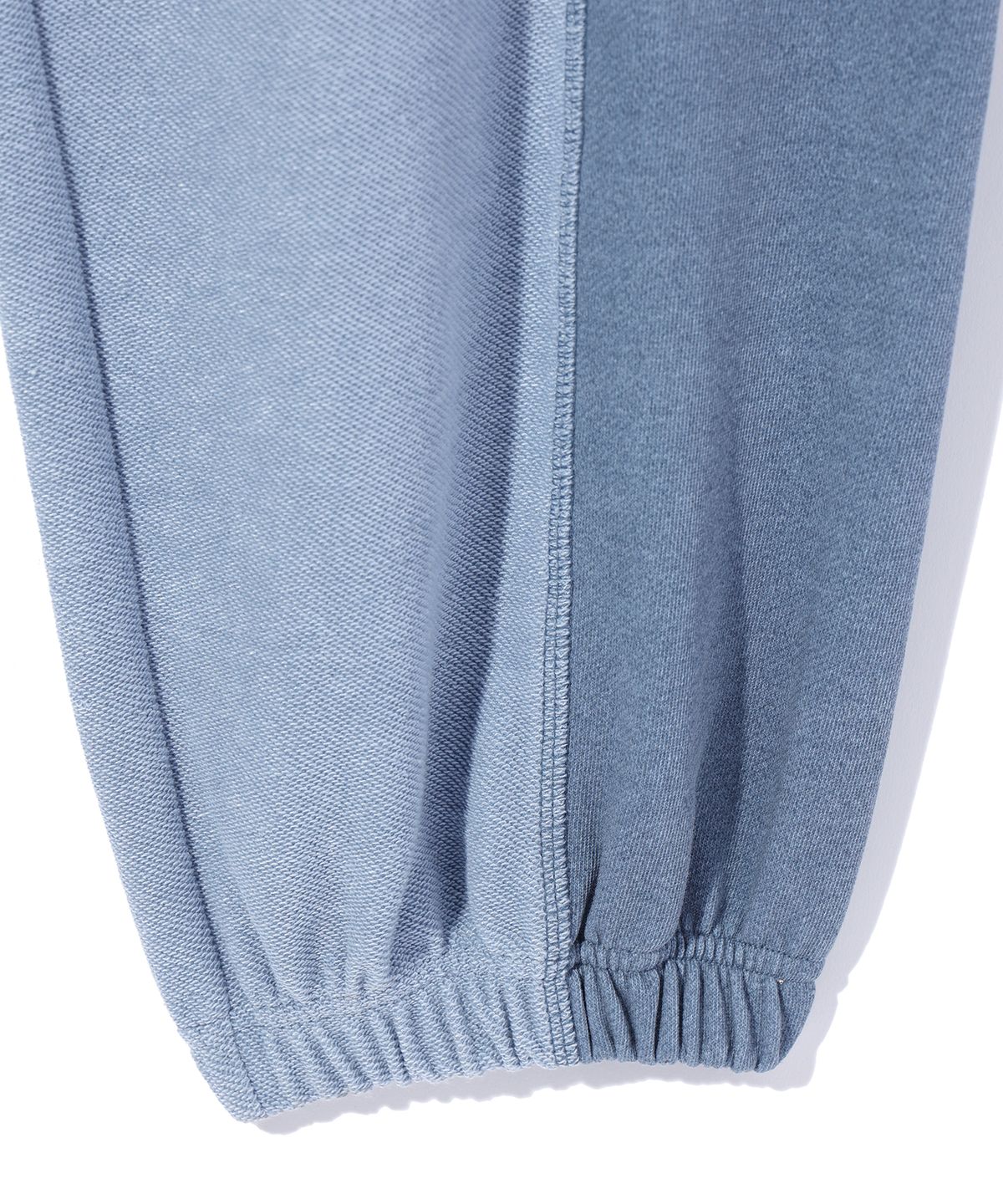 크리틱(CRITIC) INCISION PIGMENT JOGGER SWEATPANTS BLUE