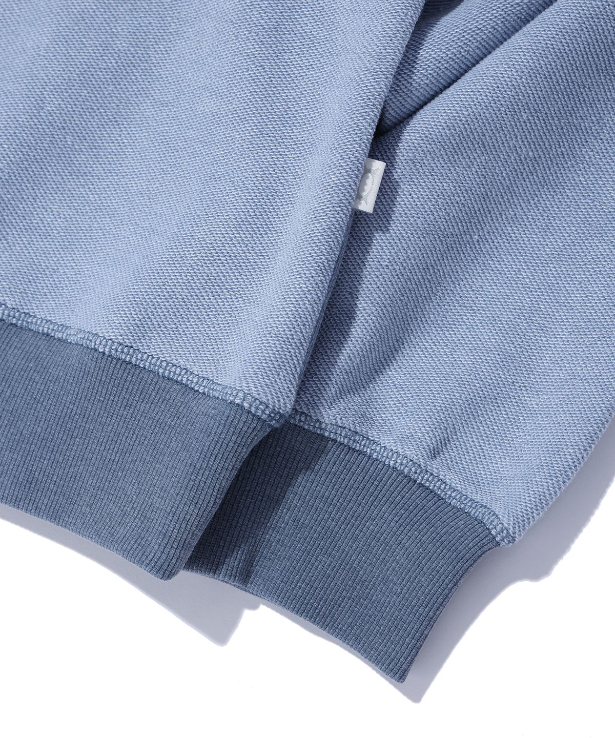 크리틱(CRITIC) INCISION PIGMENT SWEATSHIRTS BLUE