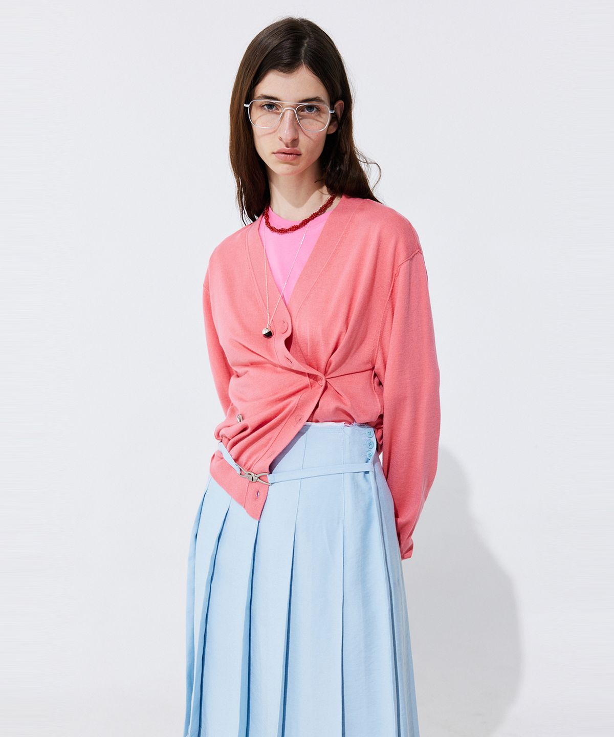 분더캄머(WNDERKAMMER) Raw-cut Pleats Skirt_Light Blue (로우컷 플리츠 스커트_라이트 블루)