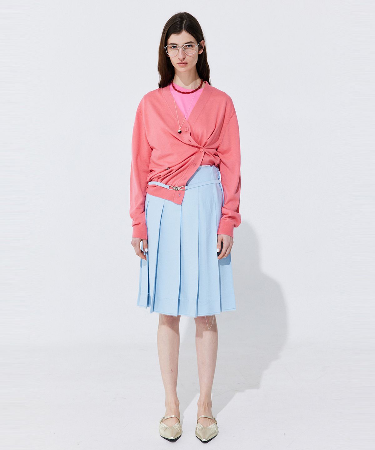 분더캄머(WNDERKAMMER) Raw-cut Pleats Skirt_Light Blue (로우컷 플리츠 스커트_라이트 블루)