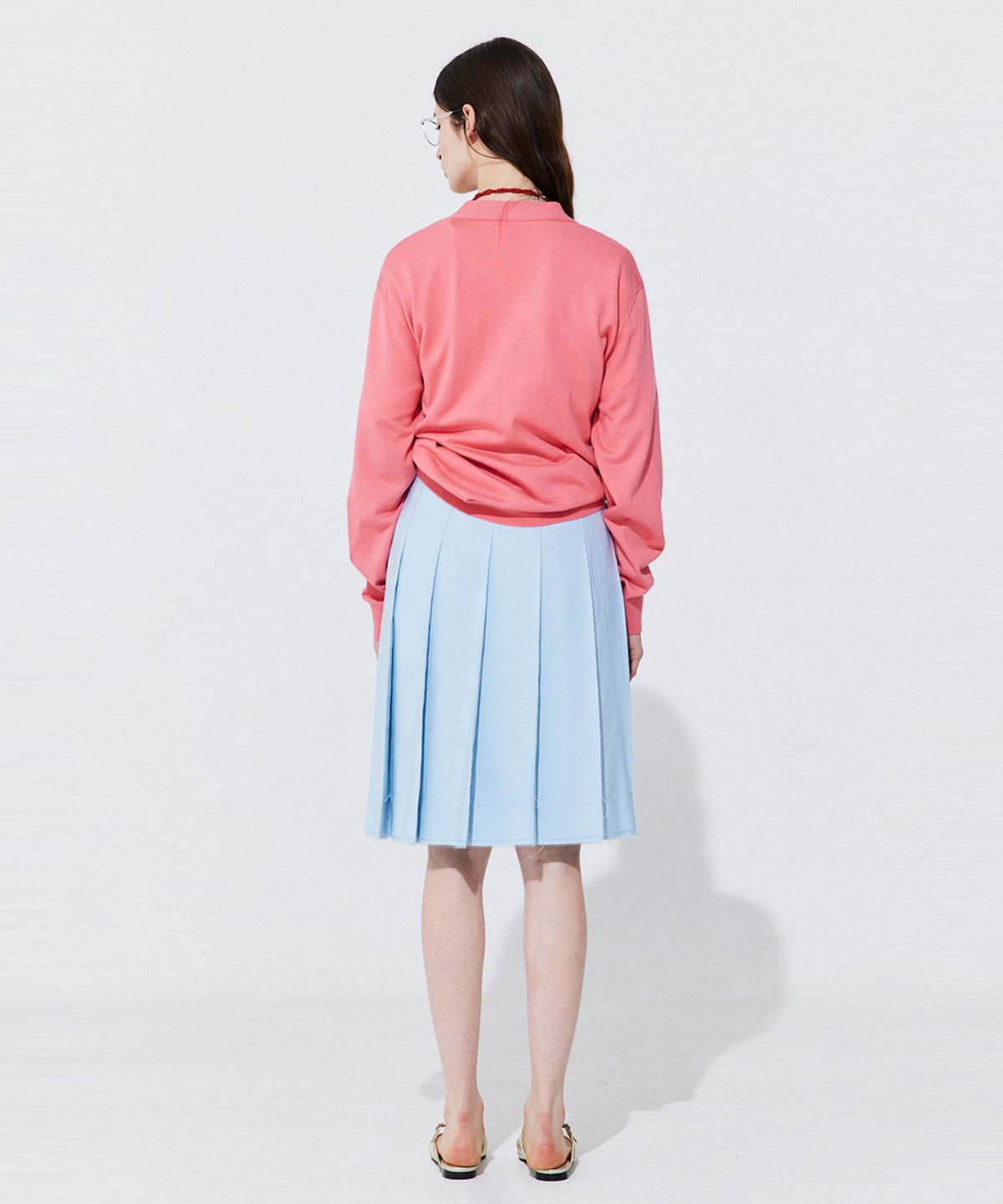 분더캄머(WNDERKAMMER) Raw-cut Pleats Skirt_Light Blue (로우컷 플리츠 스커트_라이트 블루)