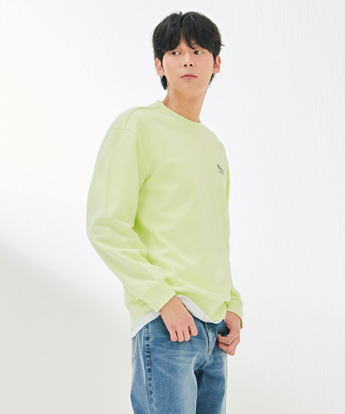 체이스컬트(CHASECULT) 공용 뒷판 아트웍 맨투맨 티셔츠-DARU5114B06