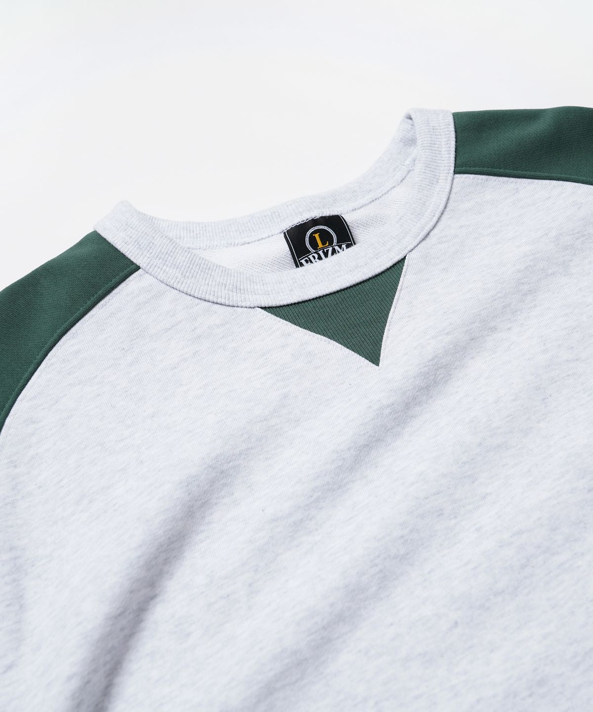 프리즘웍스(FRIZMWORKS) ROUNDED RAGLAN SWEATSHIRT _ FOREST GREEN