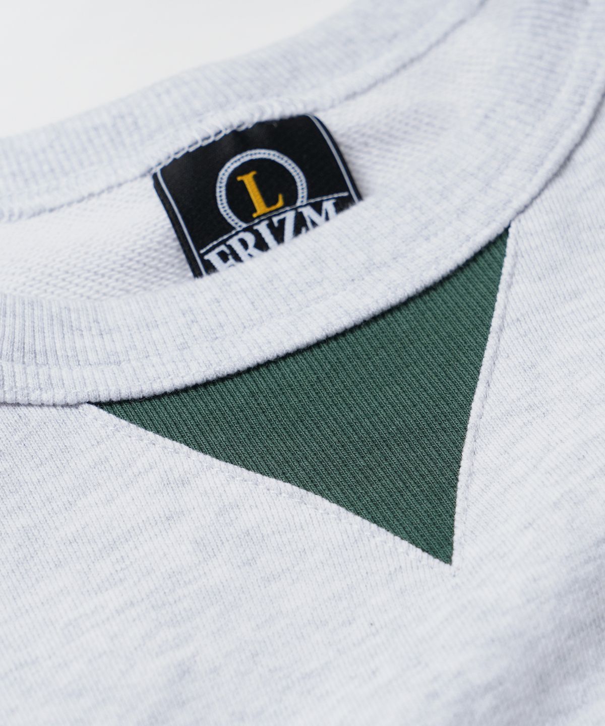 프리즘웍스(FRIZMWORKS) ROUNDED RAGLAN SWEATSHIRT _ FOREST GREEN