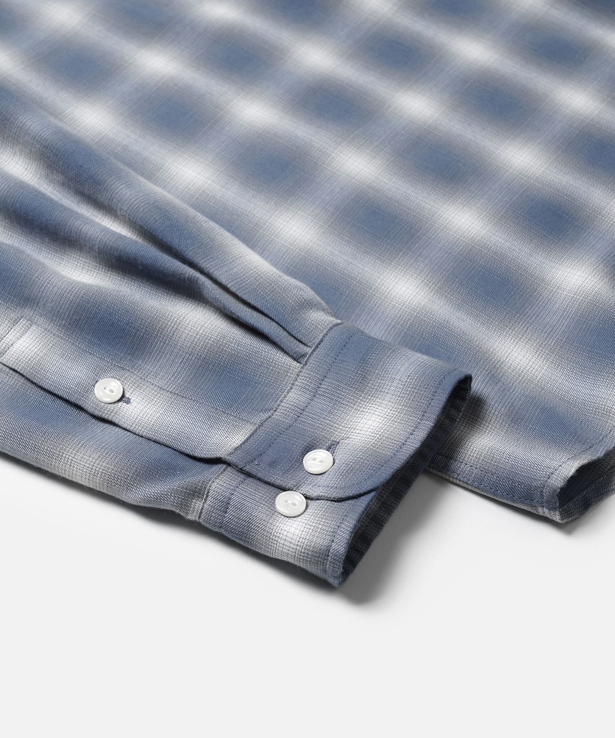 프리즘웍스(FRIZMWORKS) OMBRE CHECK RELAXED SHIRT _ BLUE