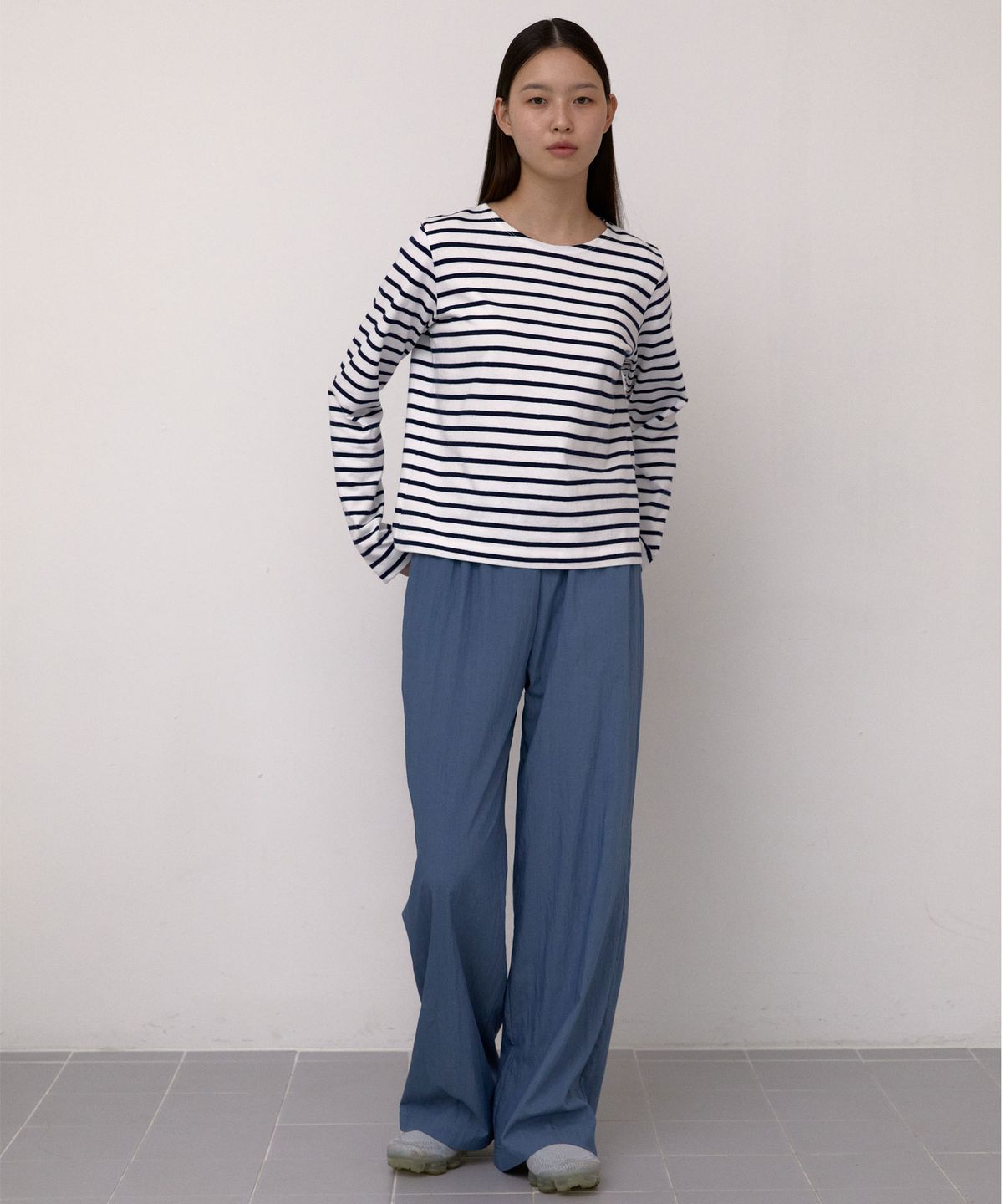 38컴온커먼(38COMEONCOMMON) Nylon loose Banding Pants (Blue)