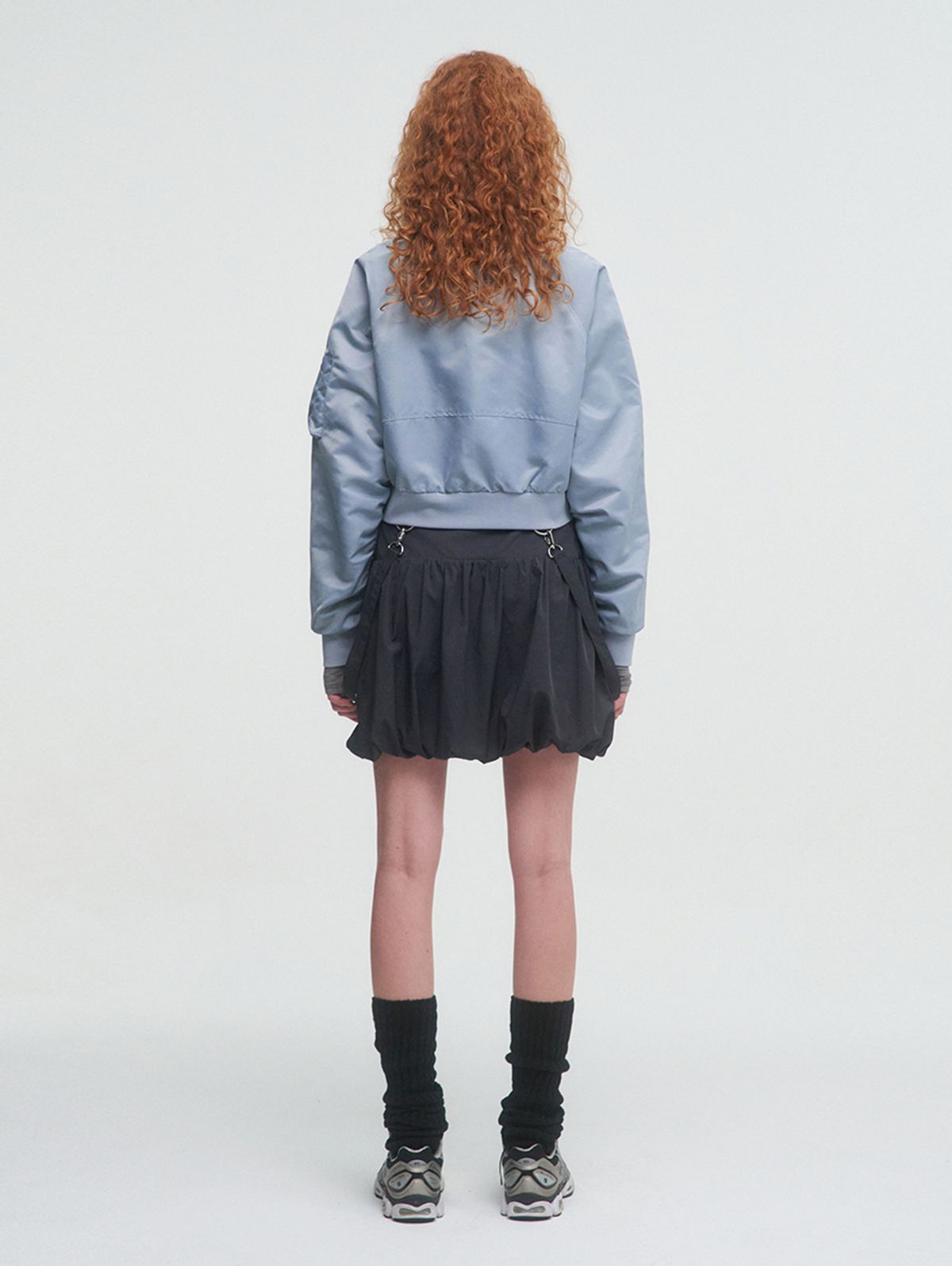 뚜오미오(TUOMIO) BELTED POCKET BOMBER [DUSTY BLUE]