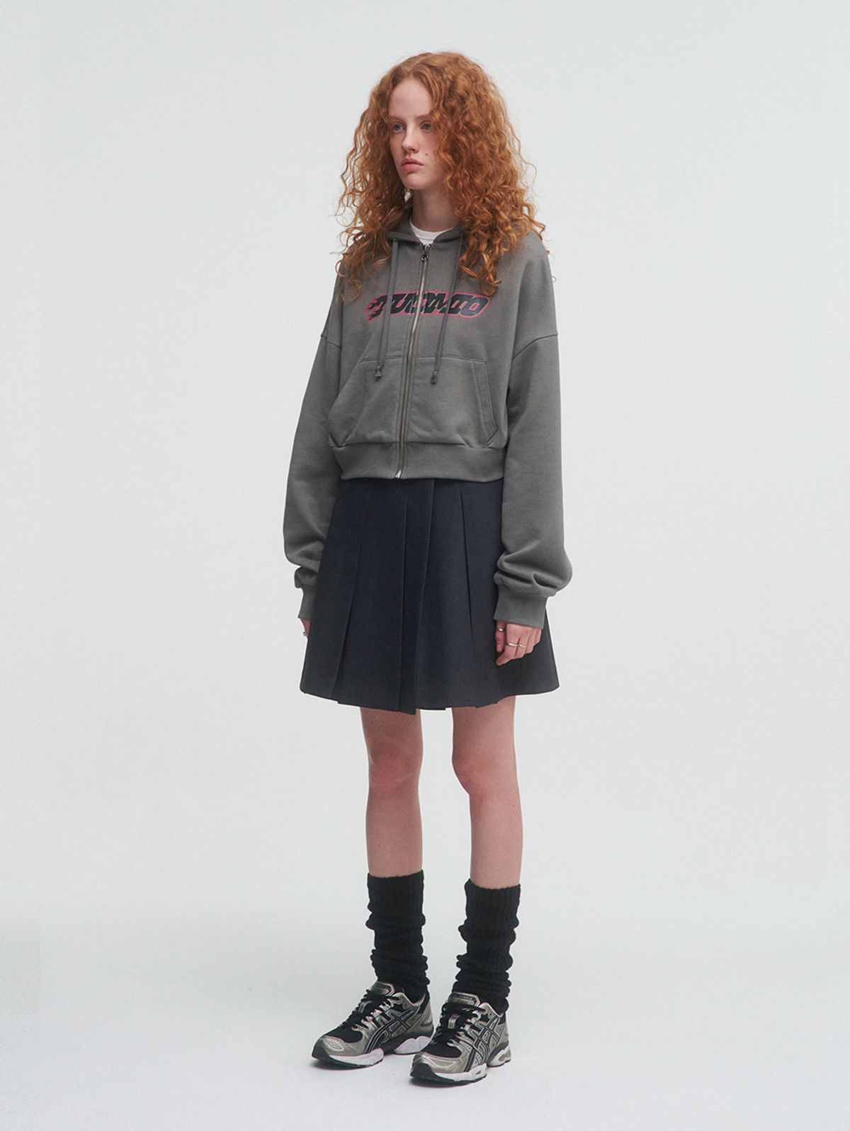 뚜오미오(TUOMIO) GRAPHIC HOOD ZIP-UP [KHAKI]