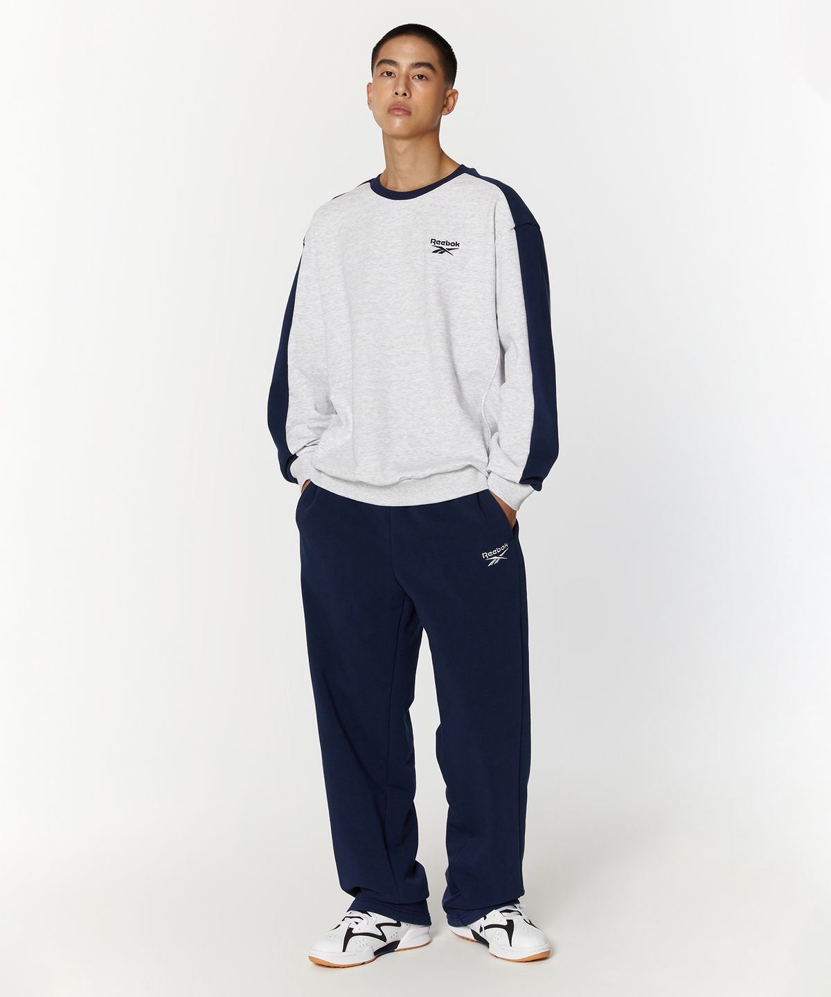 리복(REEBOK) 웜업 스웨트 팬츠 - 네이비