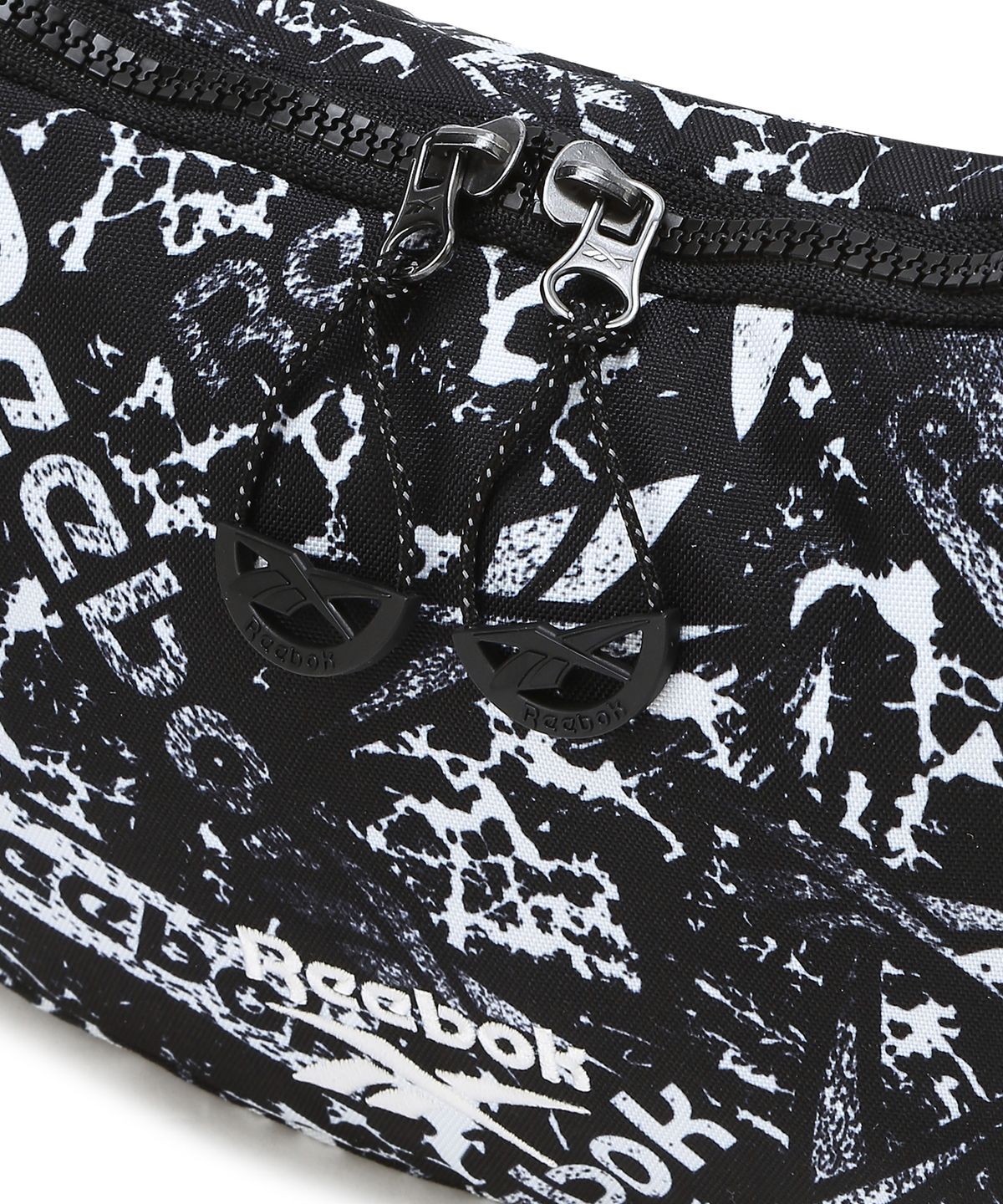 리복(REEBOK) 벡터 나일론 미니 호보백 - 블랙:화이트