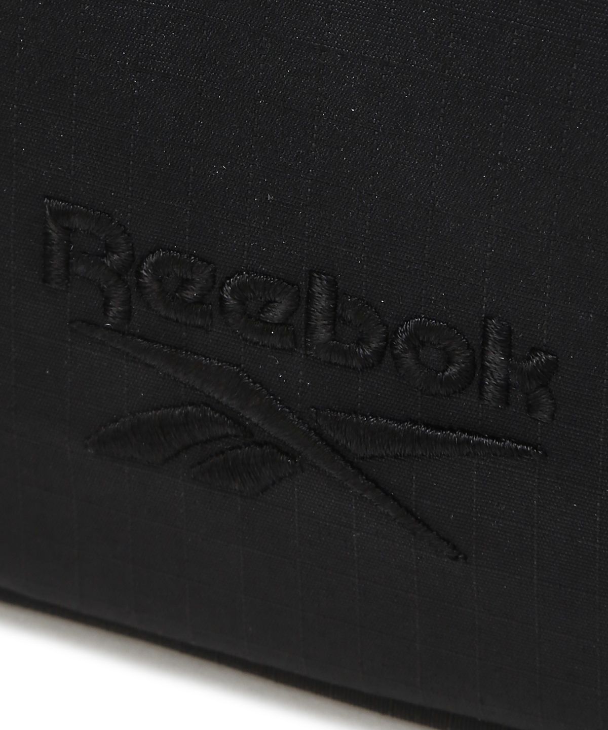 리복(REEBOK) 벡터 웨이스트백 - 블랙