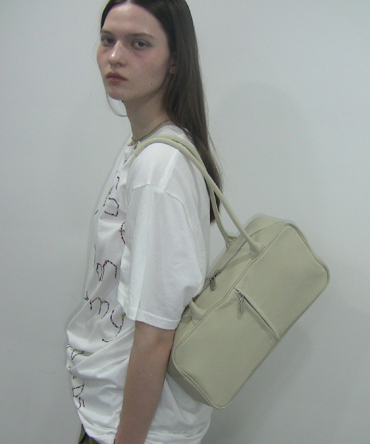필인더블랭크(FILLINTHEBLANK) Safety Pin Square Bag (beige)
