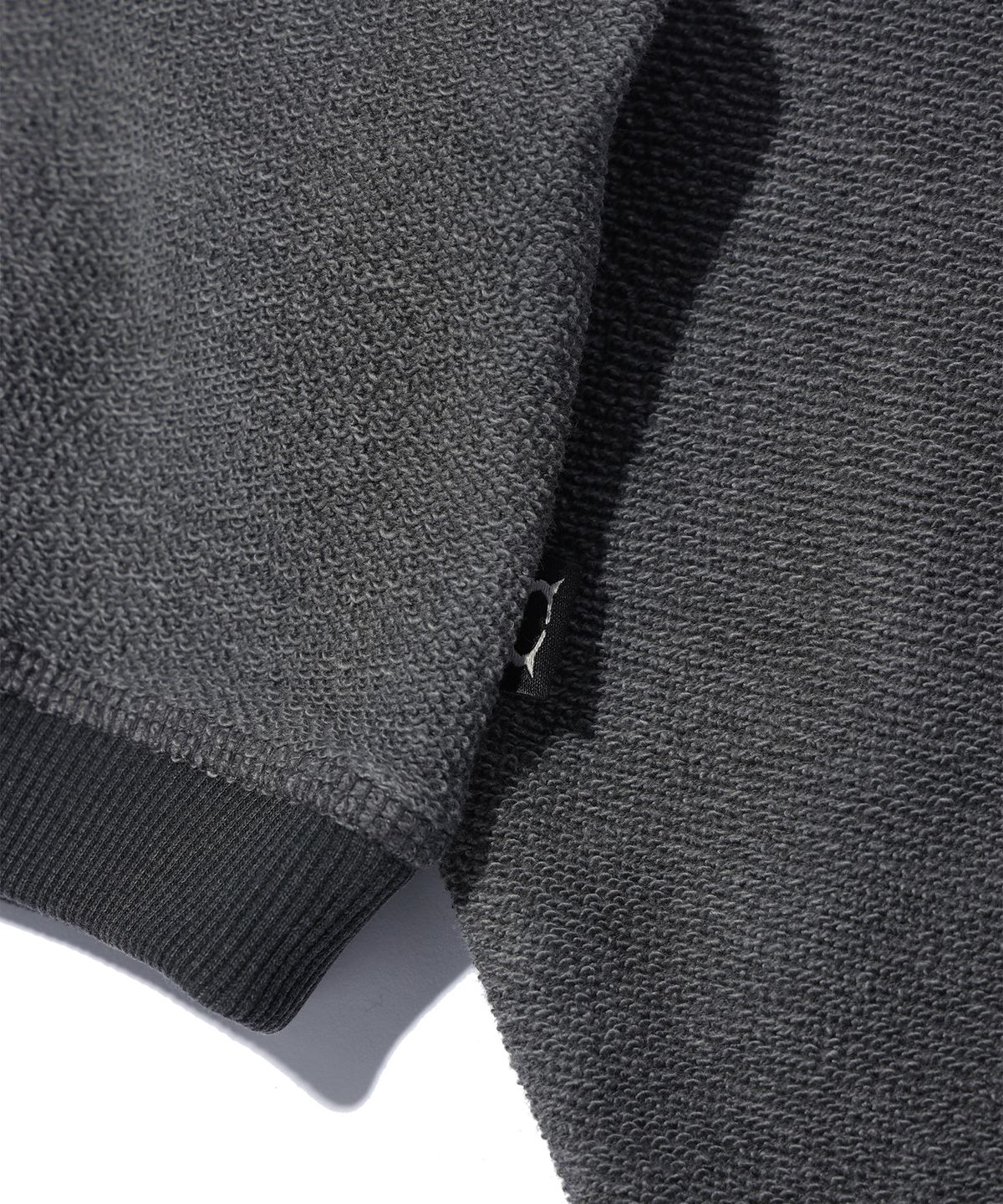 크리틱(CRITIC) CROP INCISION HOODIE CHARCOAL