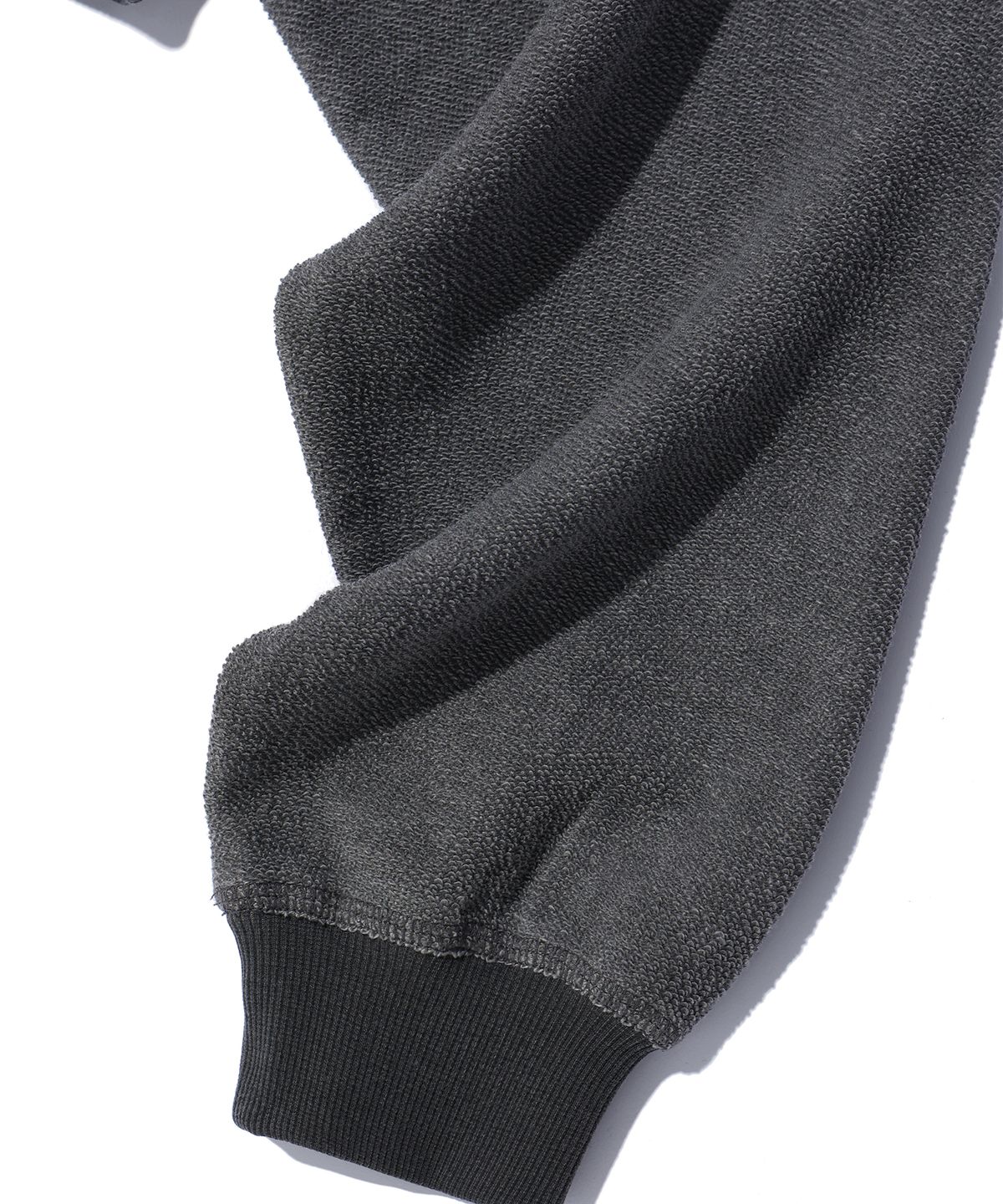 크리틱(CRITIC) CROP INCISION HOODIE CHARCOAL